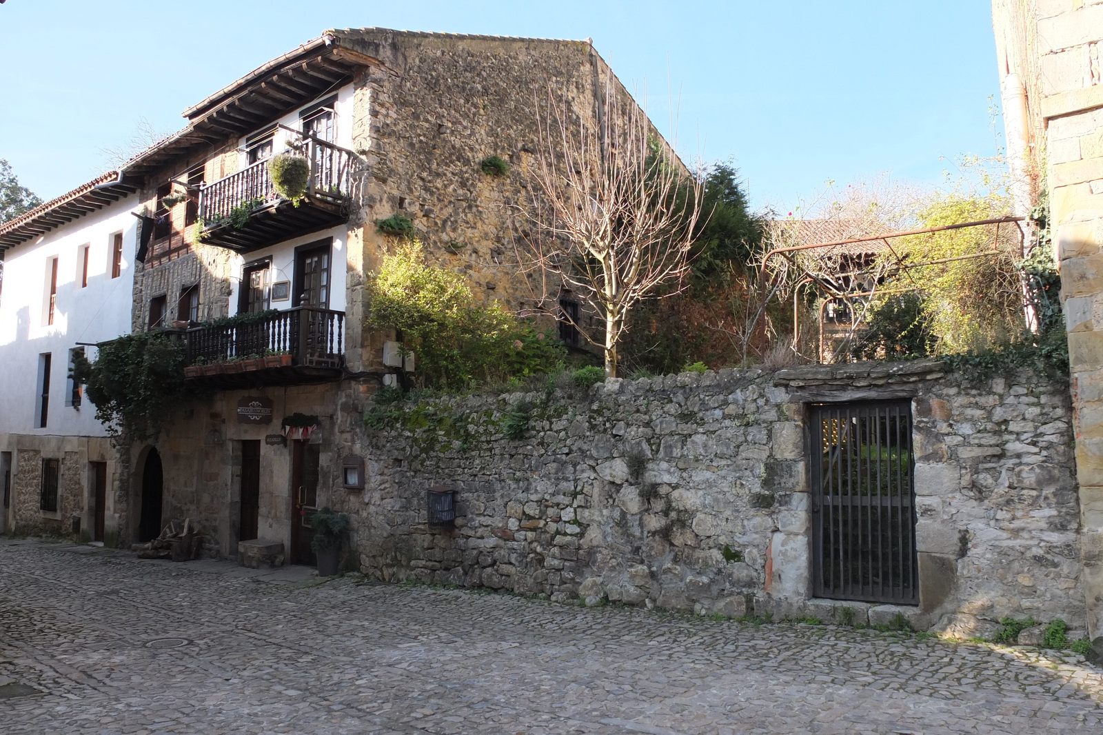 照片 西班牙(Spain) 桑蒂利亚纳德尔马尔(Santillana del Mar) 2013-01 14