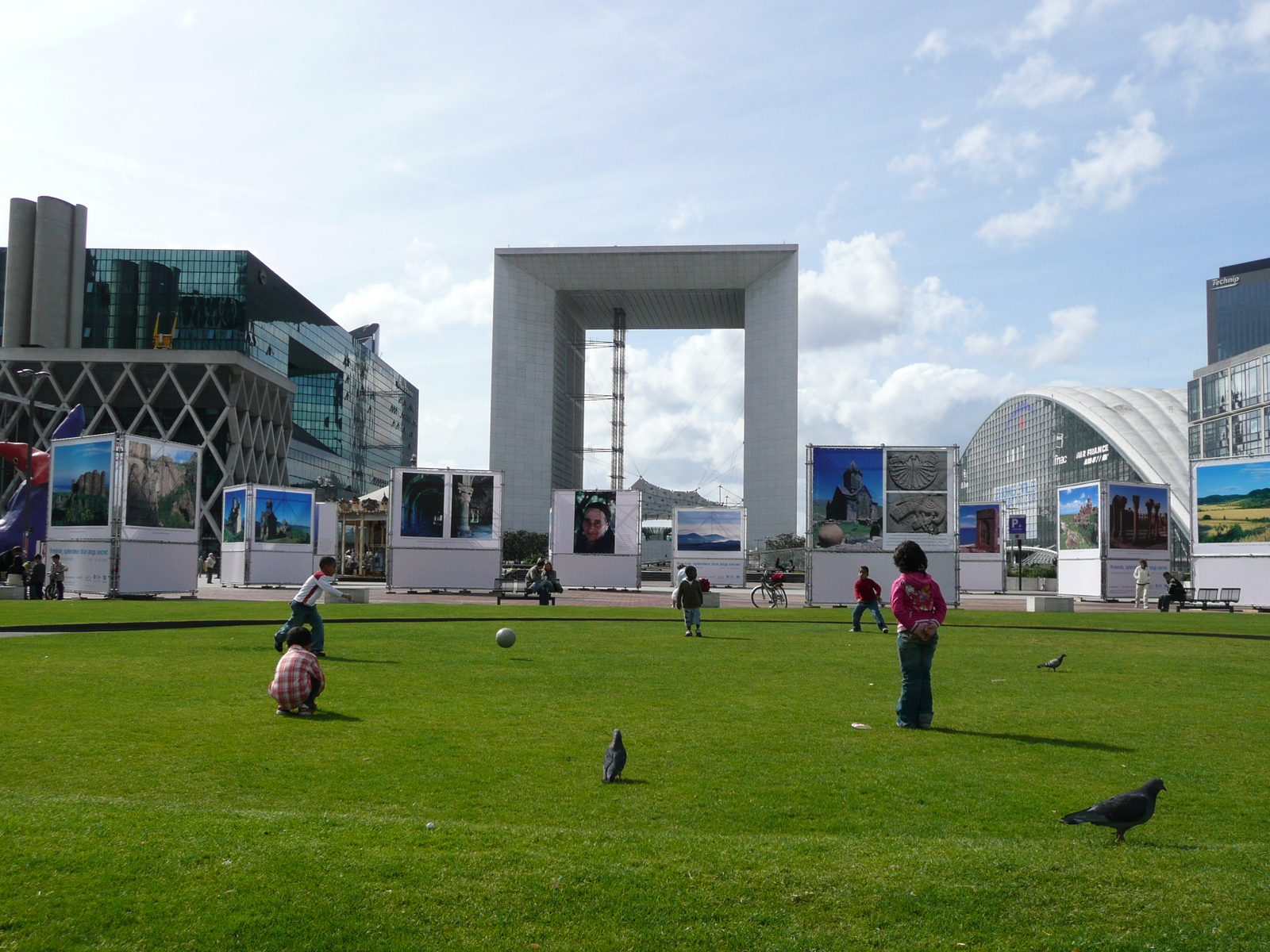 照片 法国(France) 巴黎(Paris) 拉德芳斯(La Defense) 2007-05 188
