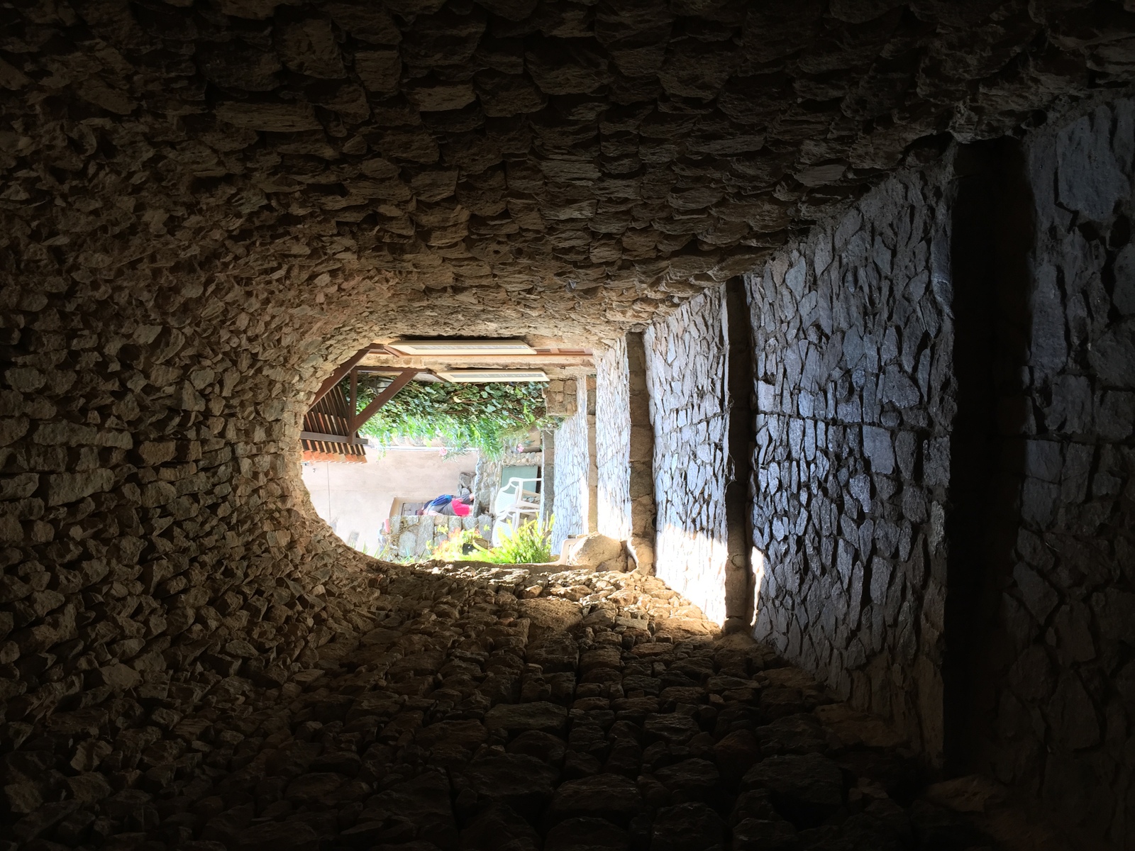 照片 法国(France) 科西嘉岛(Corsica) 圣安东尼诺(Sant'Antonino) 2015-05 23