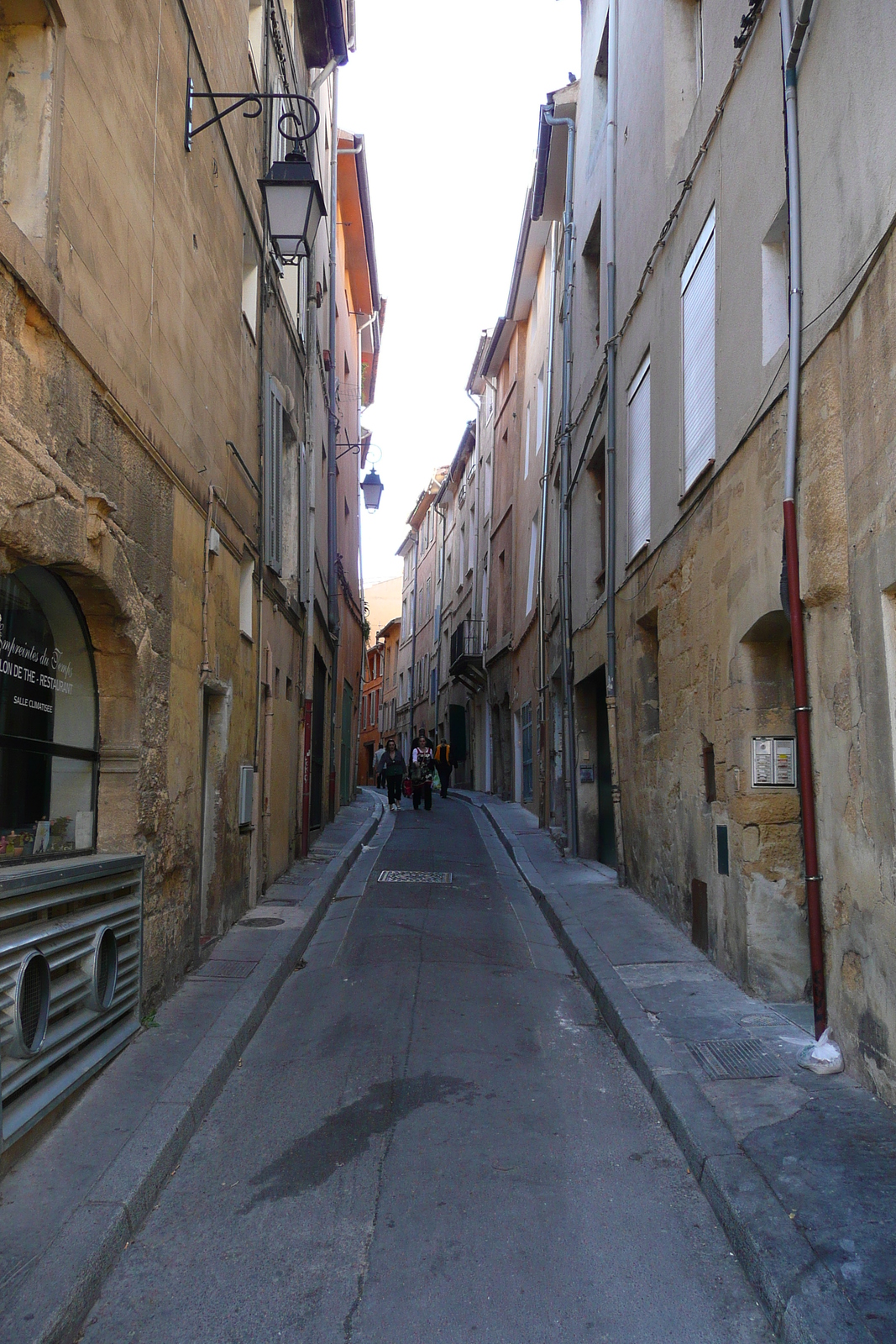 照片 法国(France) 普罗旺斯地区艾克斯(Aix en Provence) 梳毛工广场(Forum des Cardeurs) 2008-04 11