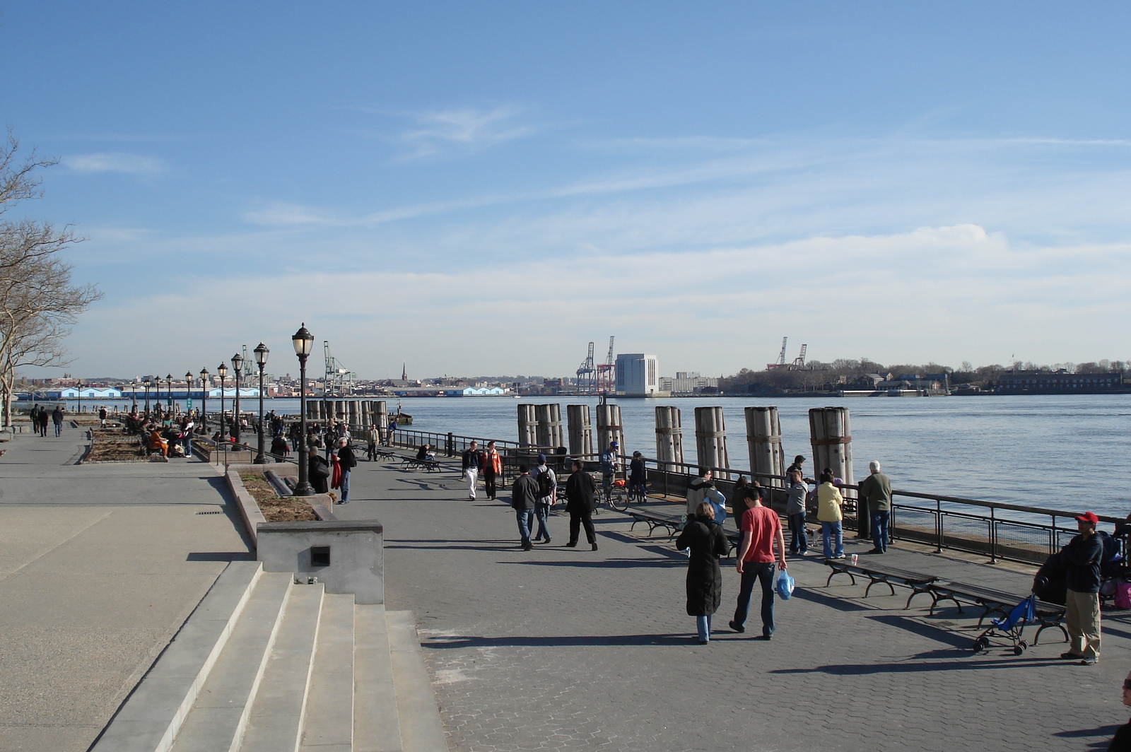 照片 美国(United States) 纽约(New York) 炮台公园(Battery Park) 2006-03 23