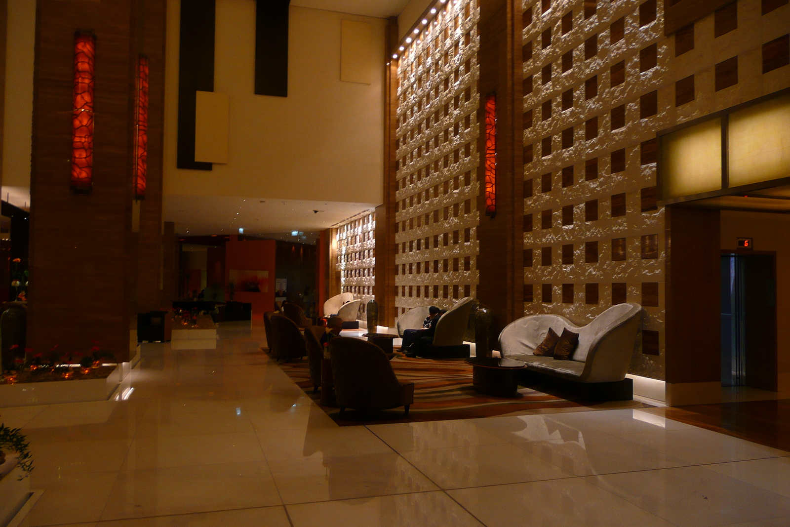 照片 阿联酋(United Arab Emirates) 迪拜(Dubai) 阿联酋购物中心凯宾斯基酒店(Kempinski Hotel Mall of the Emirates) 2009-01 4