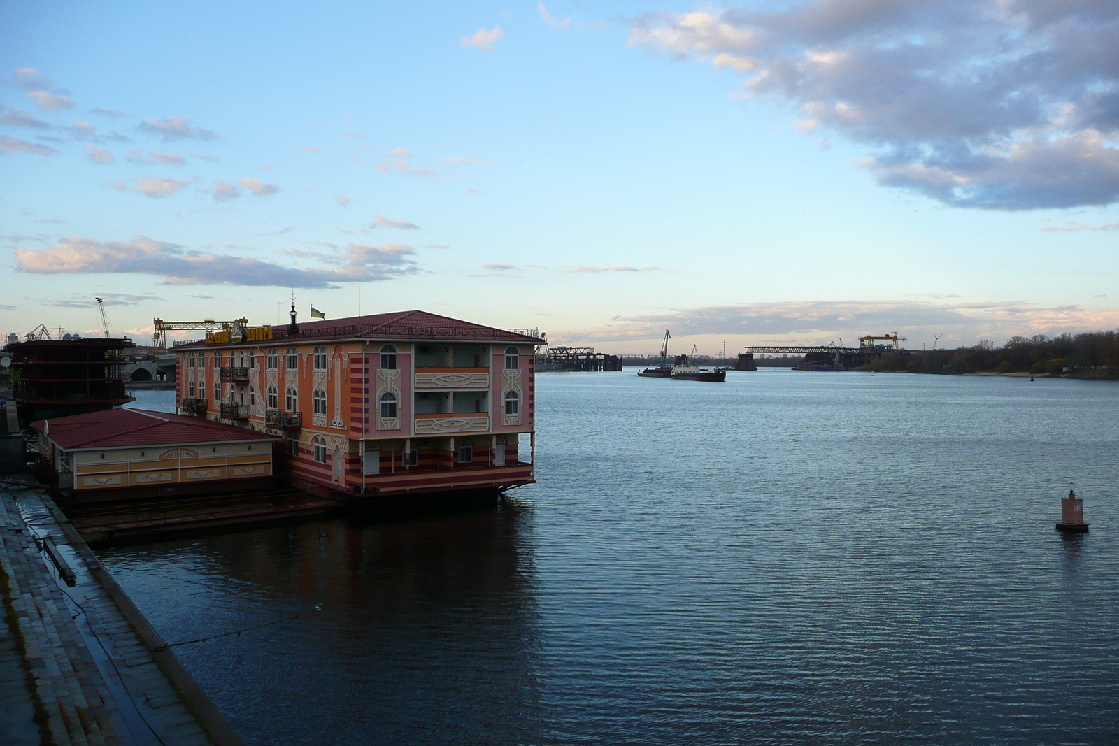 照片 乌克兰(Ukraine) 基辅(Kiev) 第聂伯河(Dnipro river) 2007-11 10