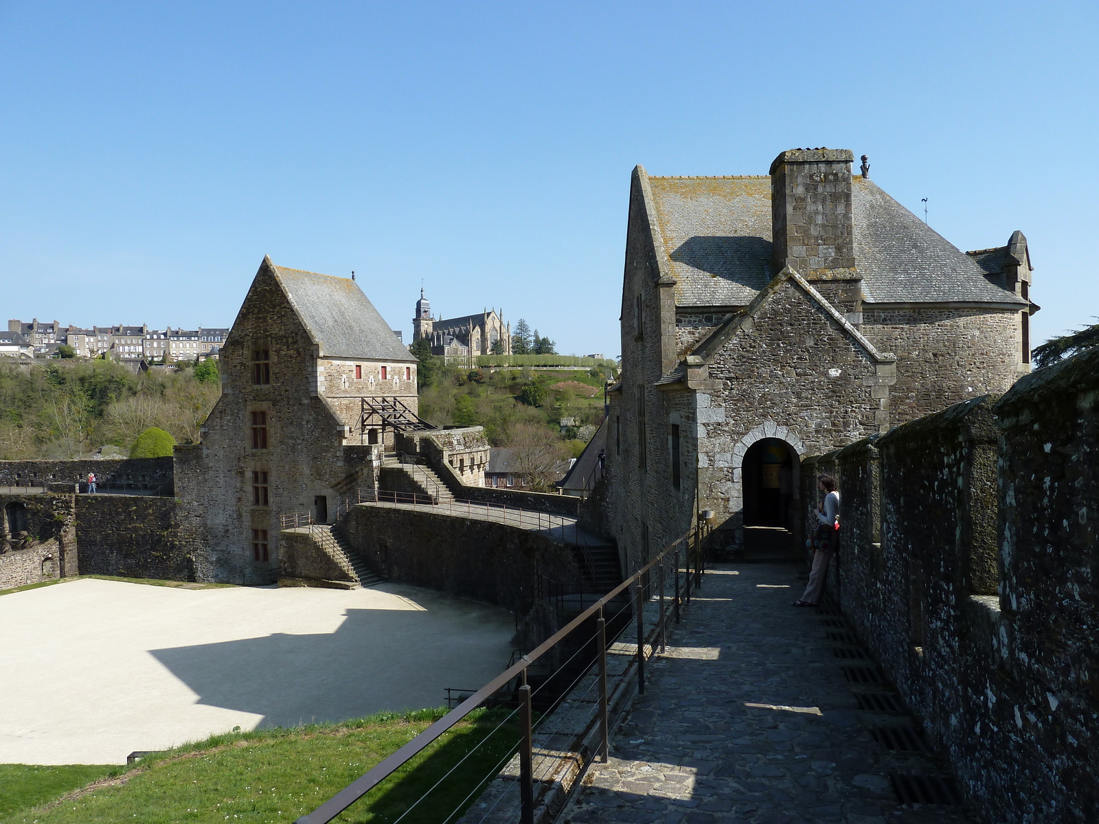 照片 法国(France) 富热尔(Fougeres) 2010-04 101