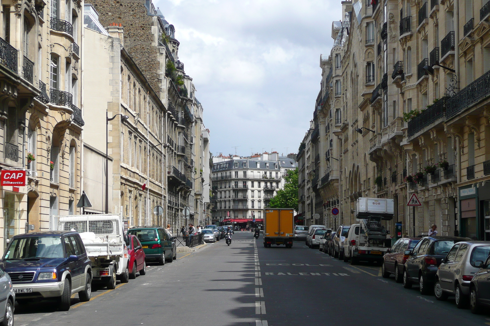 照片 法国(France) 巴黎(Paris) 安培街(Rue Ampere) 2007-06 6
