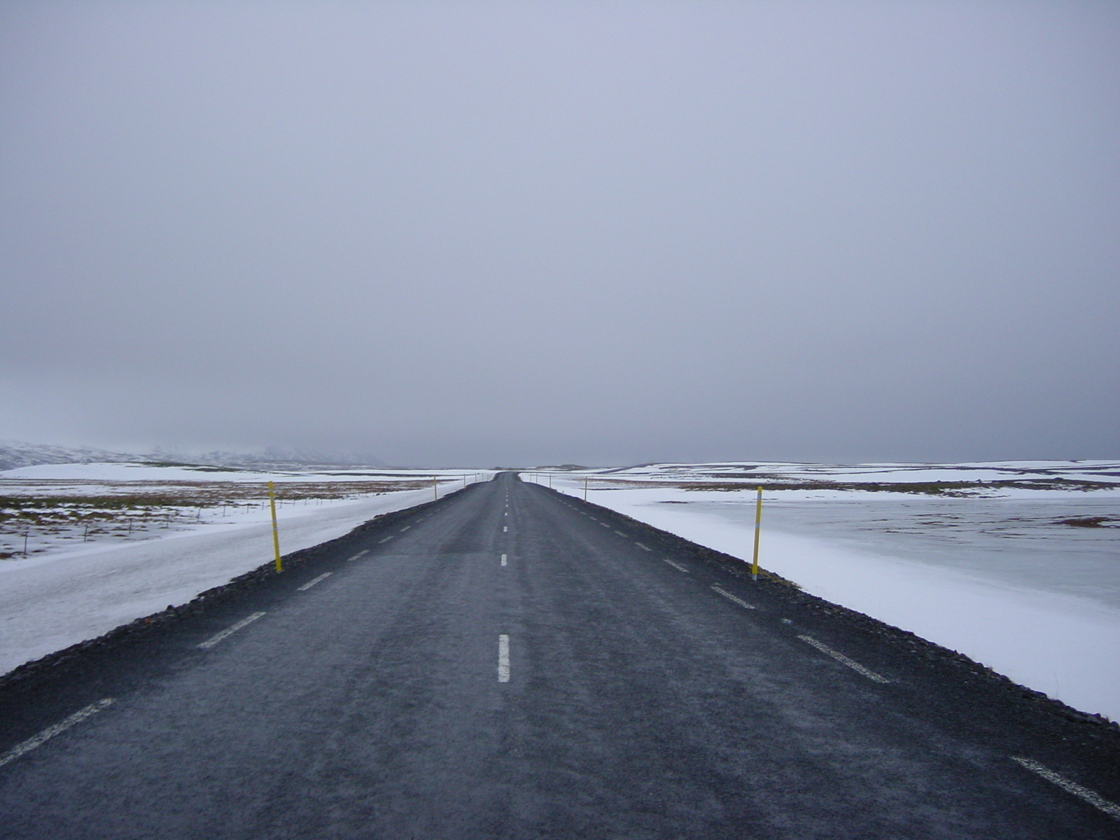 照片 冰岛(Iceland) 36号公路：莫斯费德斯拜尔至辛格维利尔(Road 36 Mosfellbaer to Pingvellir) 2003-03 9