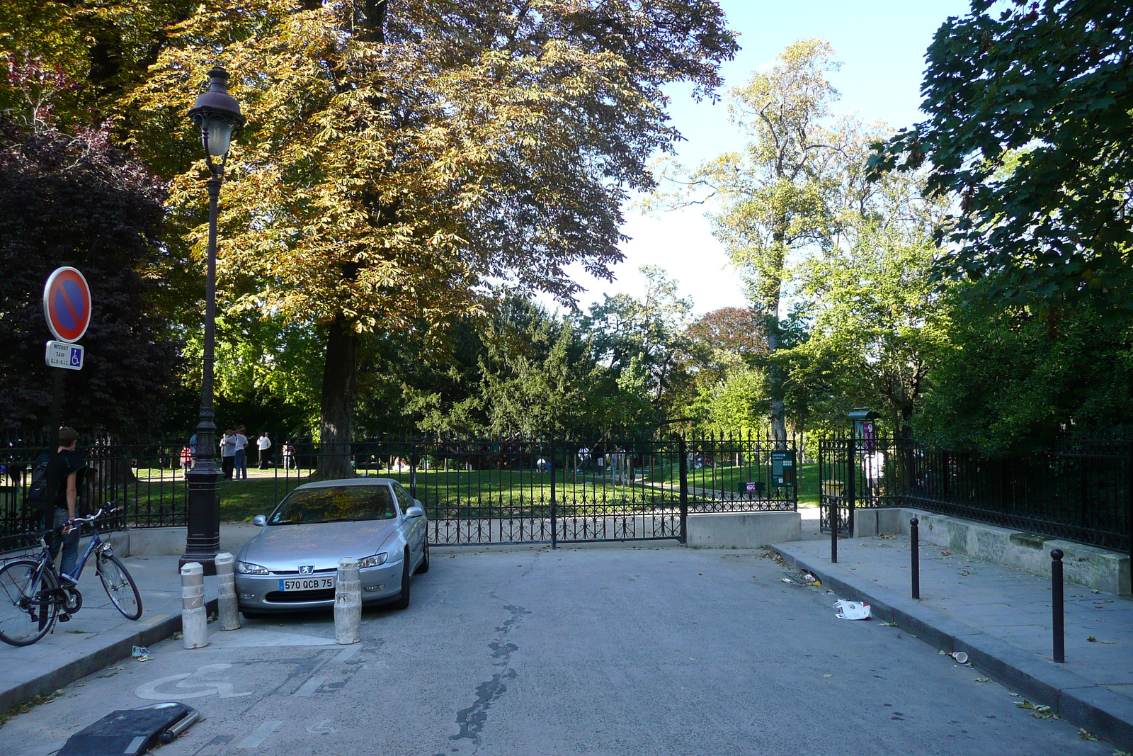 照片 法国(France) 巴黎(Paris) 第八区(8th Arrondissement) 伦勃朗街(Rue Rembrandt) 2007-09 28