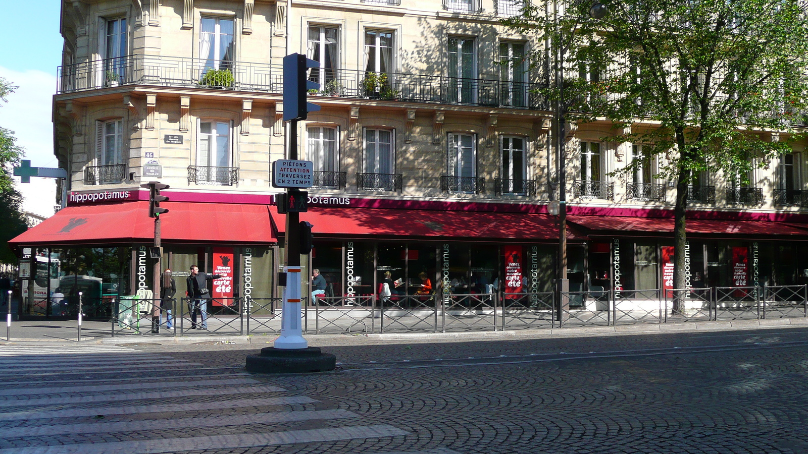 照片 法国(France) 巴黎(Paris) 泰尔讷广场(Place des Ternes) 2007-05 22