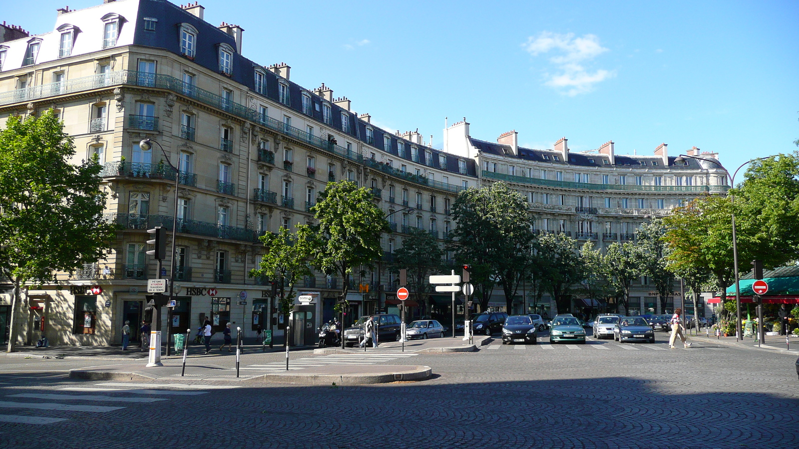 照片 法国(France) 巴黎(Paris) 泰尔讷广场(Place des Ternes) 2007-05 19