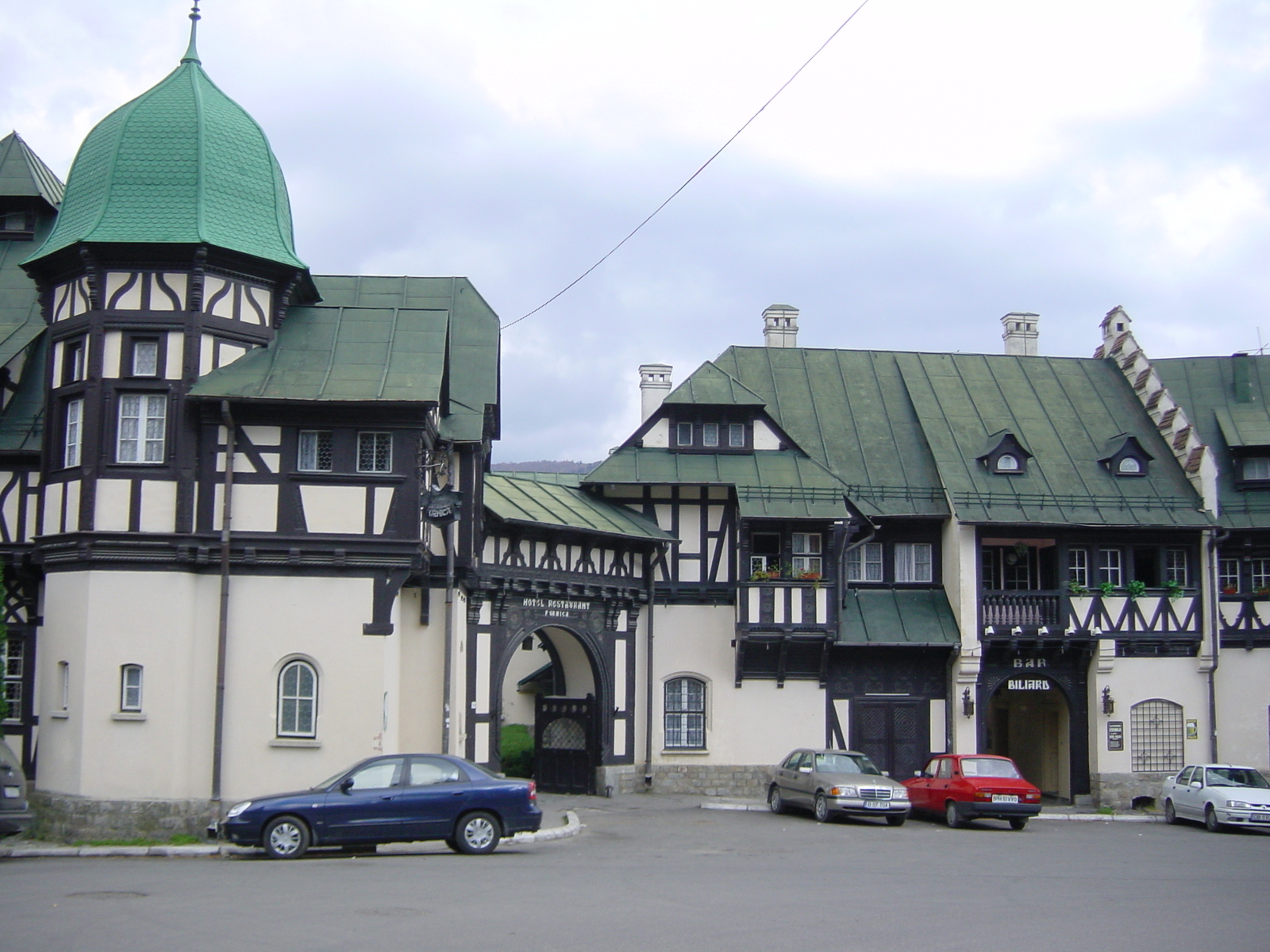 照片 罗马尼亚(Romania) 锡纳亚(Sinaia) 2003-10 27