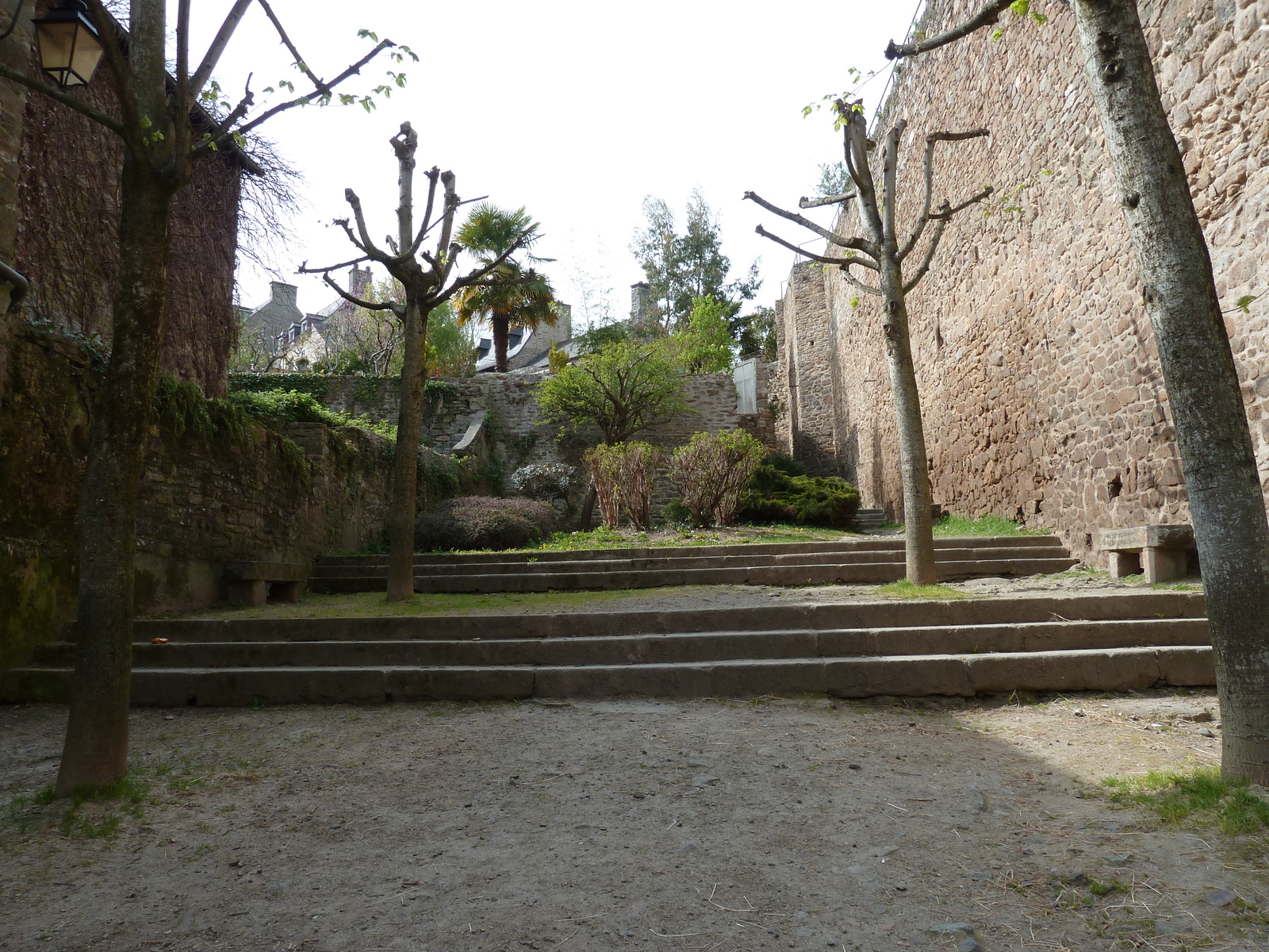 照片 法国(France) 迪南(Dinan) 迪南城墙(Dinan city walls) 2010-04 23