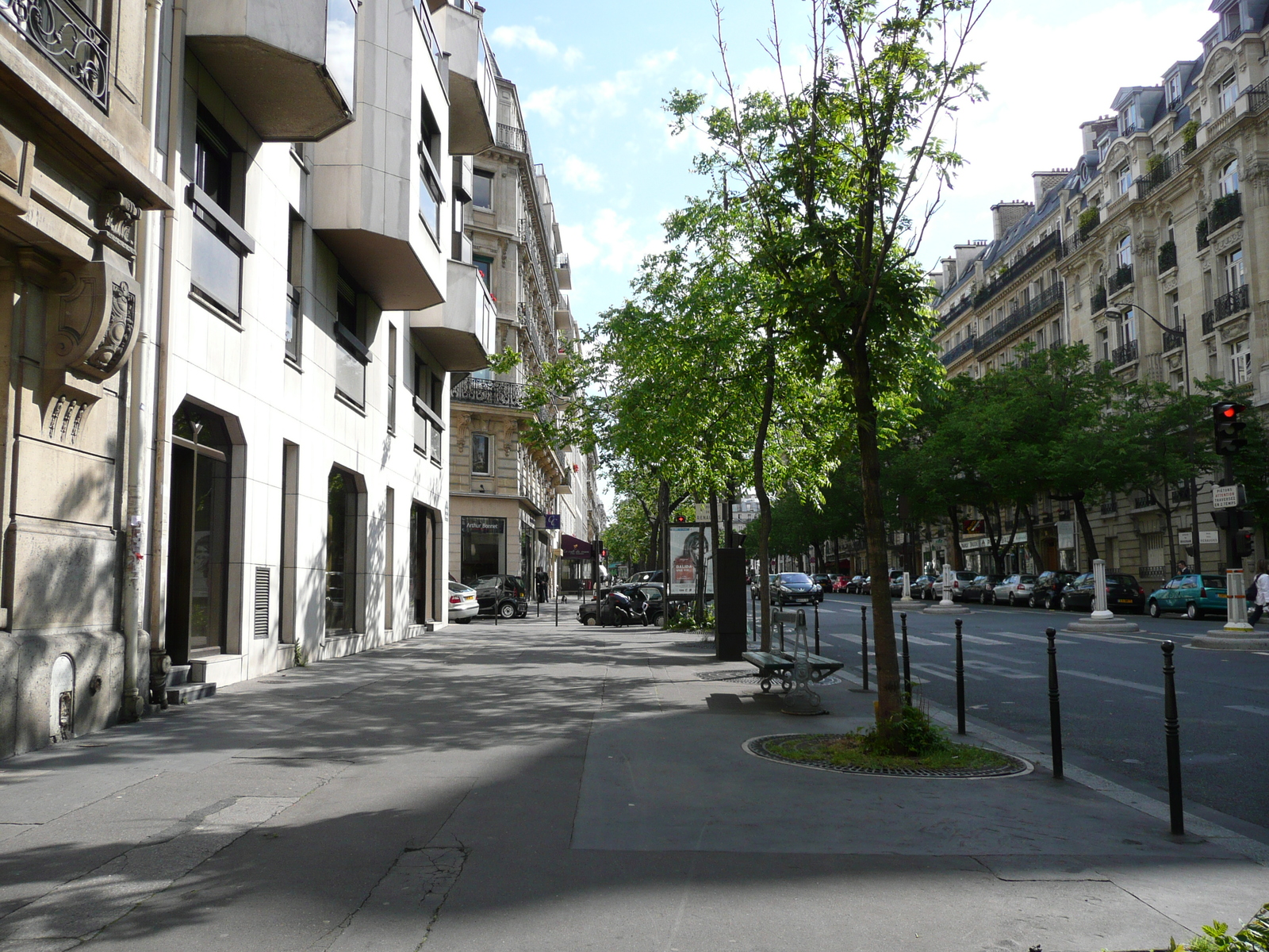 照片 法国(France) 巴黎(Paris) 第十七区(17th Arrondissement) 瓦格拉姆大街(Avenue de Wagram) 2007-05 24