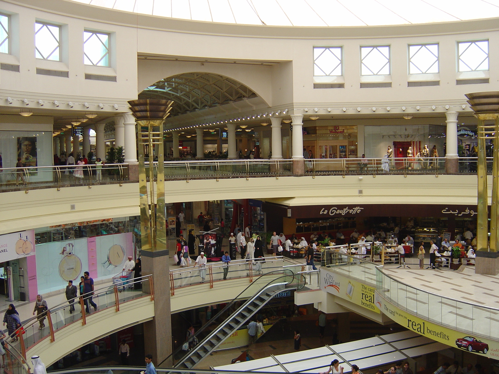照片 阿联酋(United Arab Emirates) 迪拜(Dubai) 德拉城市中心购物中心(Deira City Center Mall) 2005-09 2