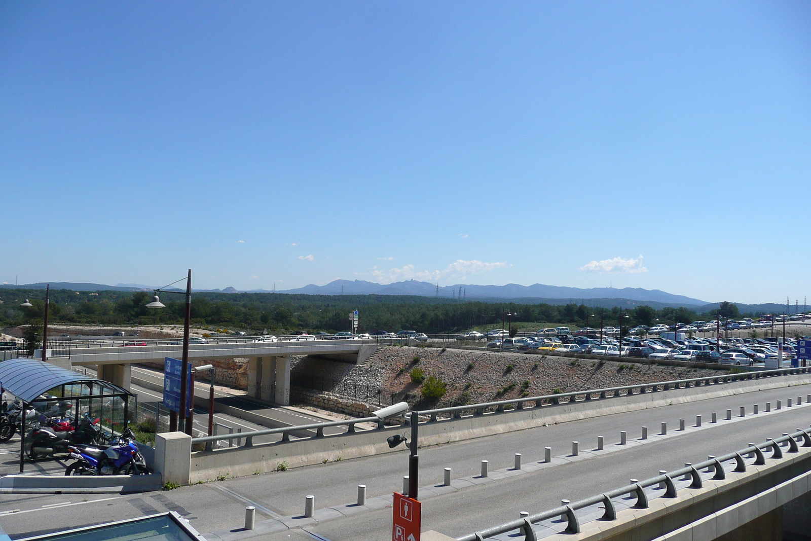 照片 法国(France) 普罗旺斯地区艾克斯(Aix en Provence) 高铁站(TGV Train Station) 2008-04 2