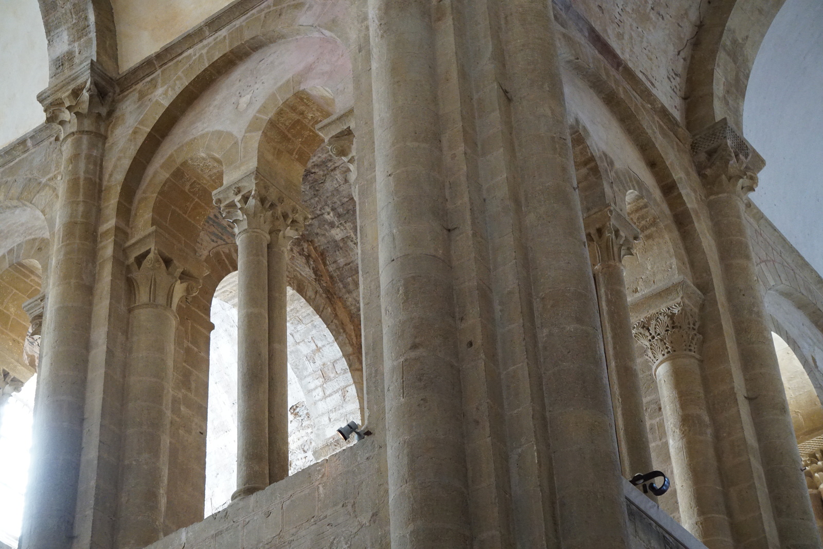 照片 法国(France) 孔克(Conques) 孔克圣福瓦修道院教堂(Abbatiale Sainte-Foy de Conques) 2018-04 93