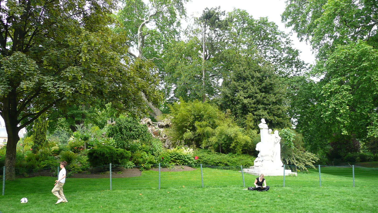 照片 法国(France) 巴黎(Paris) 蒙索公园(Monceau Garden) 2007-06 19