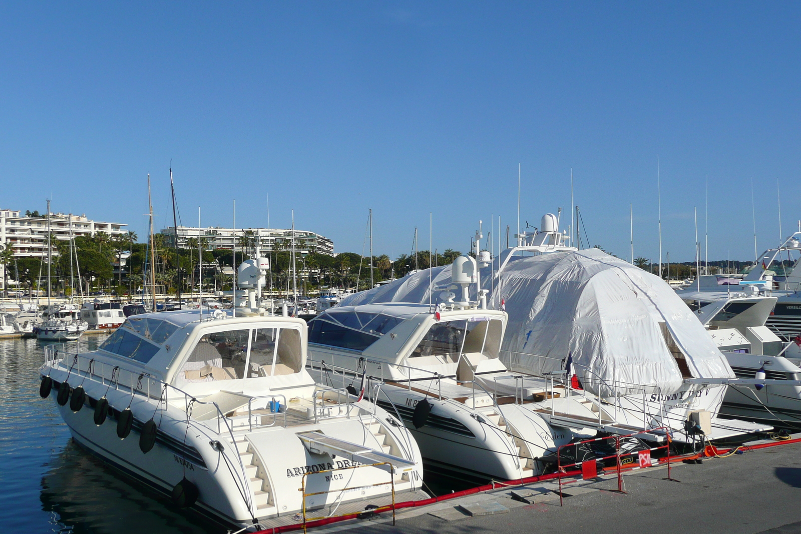 照片 法国(France) 戛纳(Cannes) 皮埃尔·康托港(Port Pierre Canto) 2008-05 46