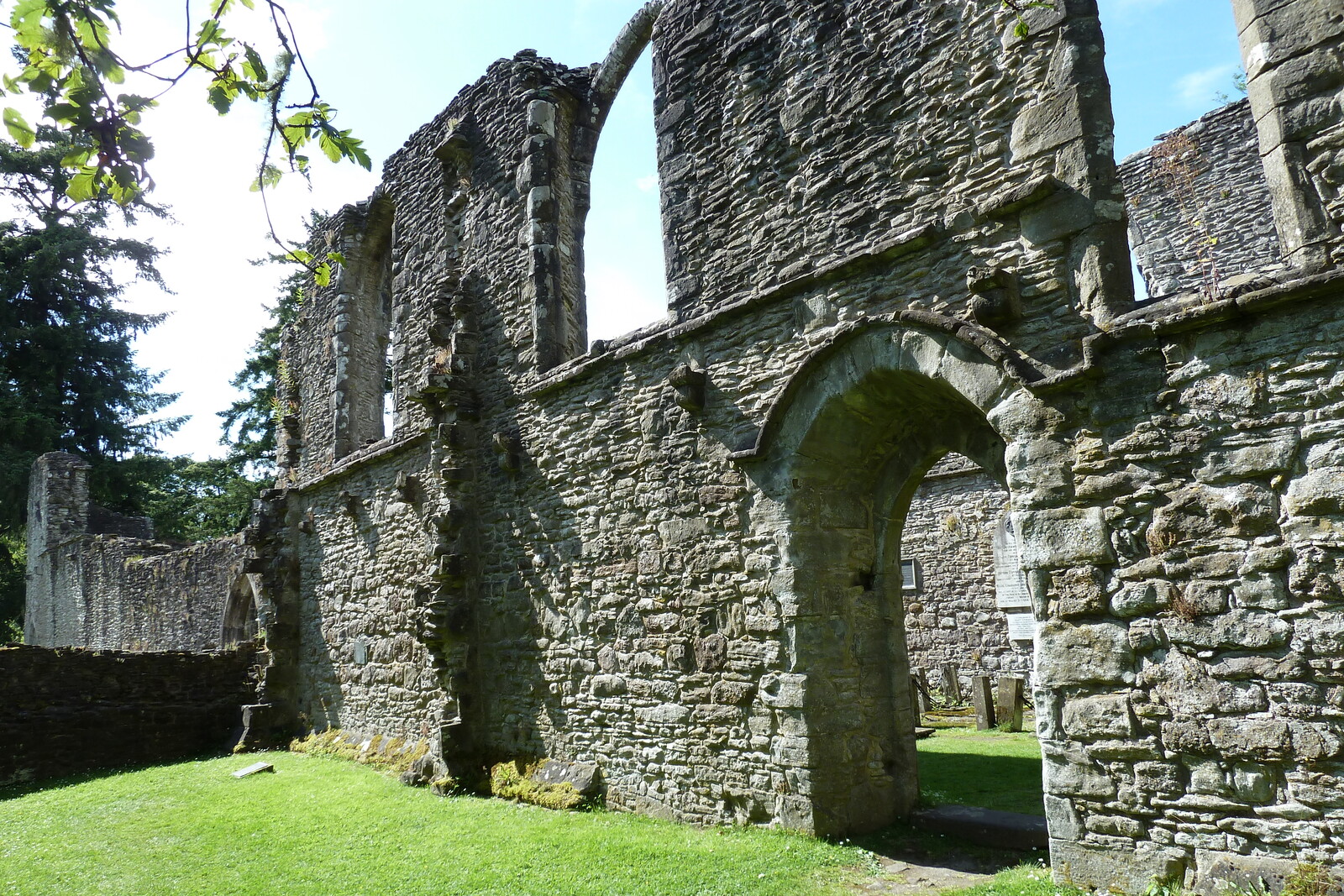 照片 英国(United Kingdom) 苏格兰(Scotland) 英奇马霍姆修道院(Inchmahome Priory) 2011-07 40