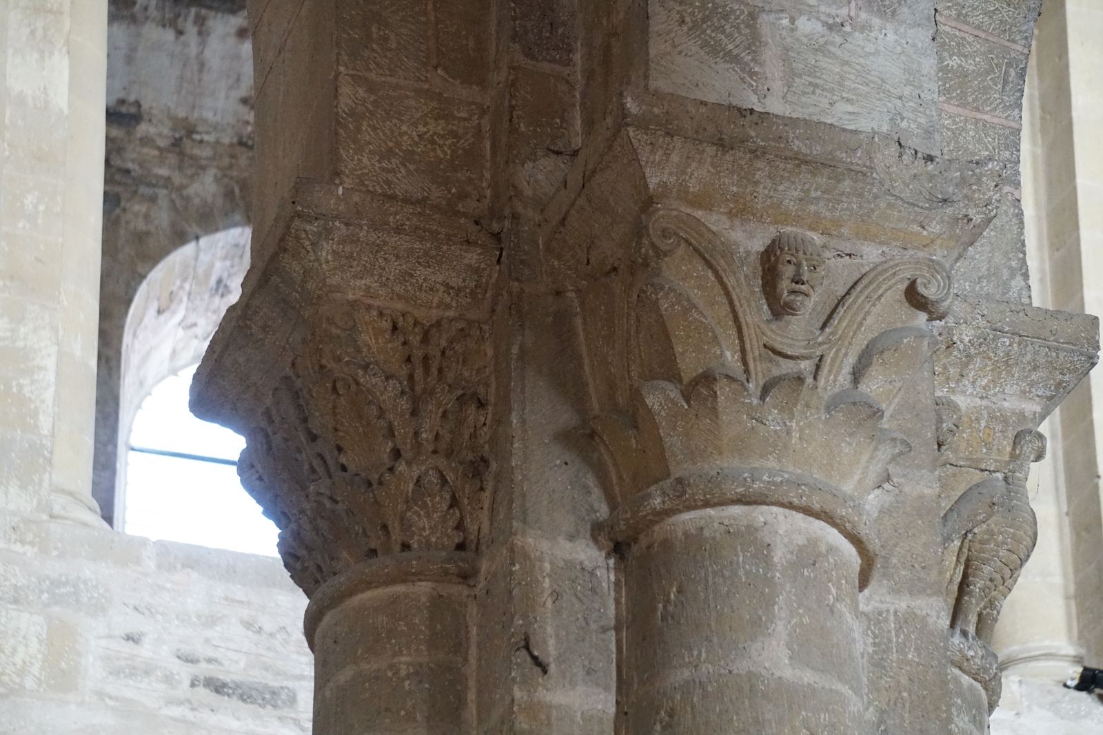 照片 法国(France) 孔克(Conques) 孔克圣福瓦修道院教堂(Abbatiale Sainte-Foy de Conques) 2018-04 29