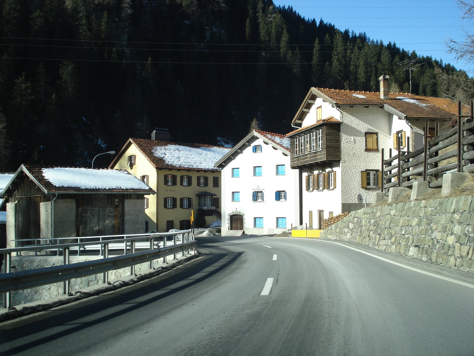 照片 瑞士(Switzerland) 库尔至圣莫里茨公路(Chur to St Moritz Road) 2007-01 30