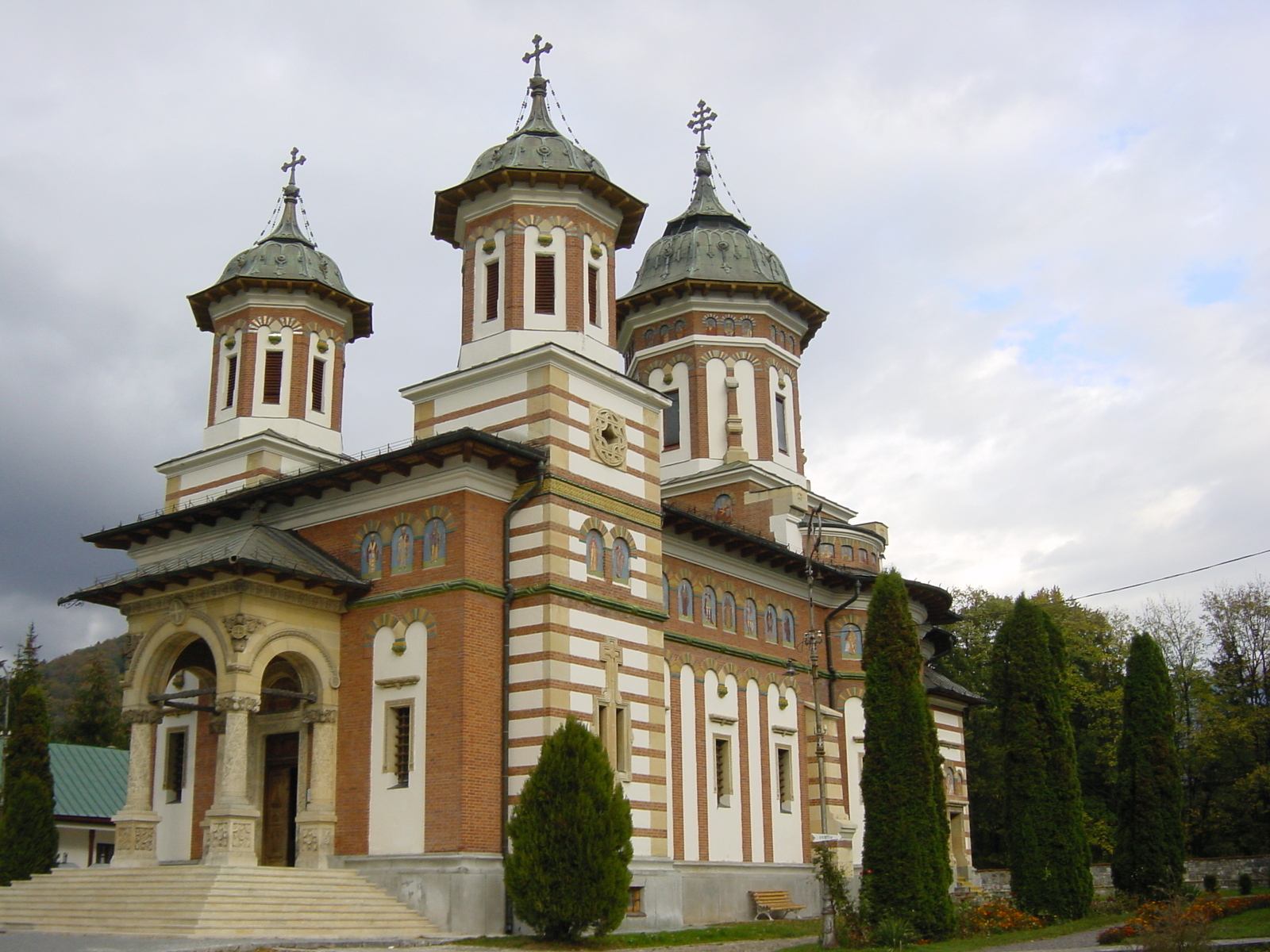照片 罗马尼亚(Romania) 锡纳亚(Sinaia) 2003-10 24