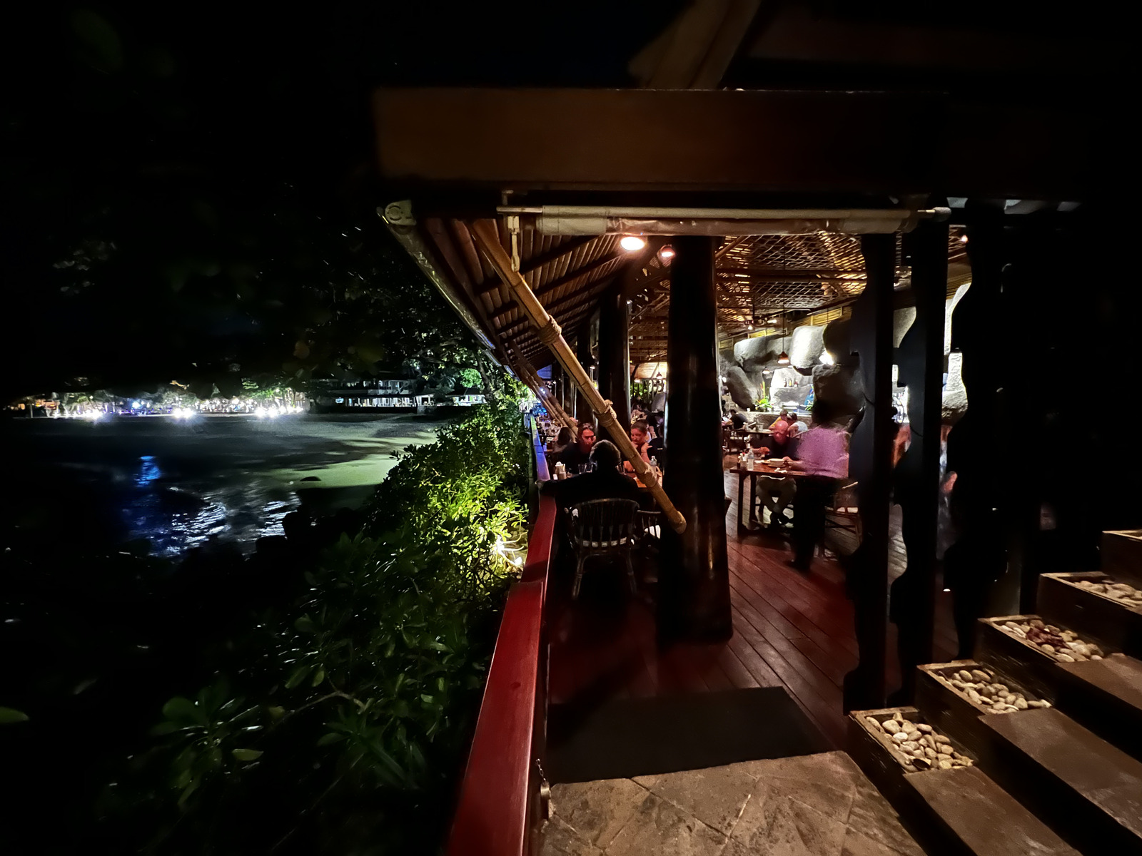 照片 泰国(Thailand) 普吉岛(Phuket) 卡伦海滩(Karon Beach) 岩石上餐厅(On the rock Restaurant) 2021-12 37