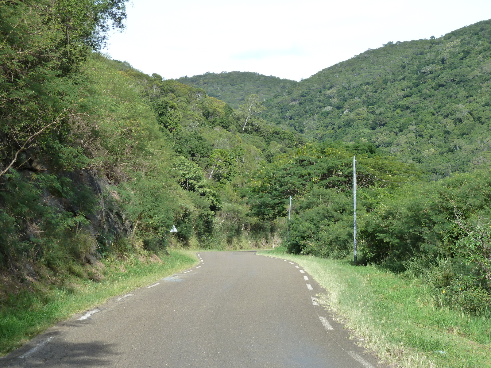 照片 新喀里多尼亚(New Caledonia) 通图塔至蒂奥公路(Tontouta to Thio road) 2010-05 48