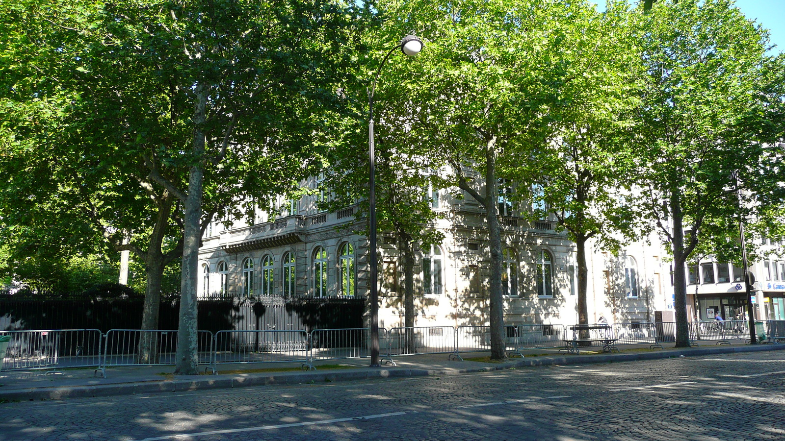 照片 法国(France) 巴黎(Paris) 星形广场和凯旋门(Etoile and Arc de Triomphe) 2007-05 67