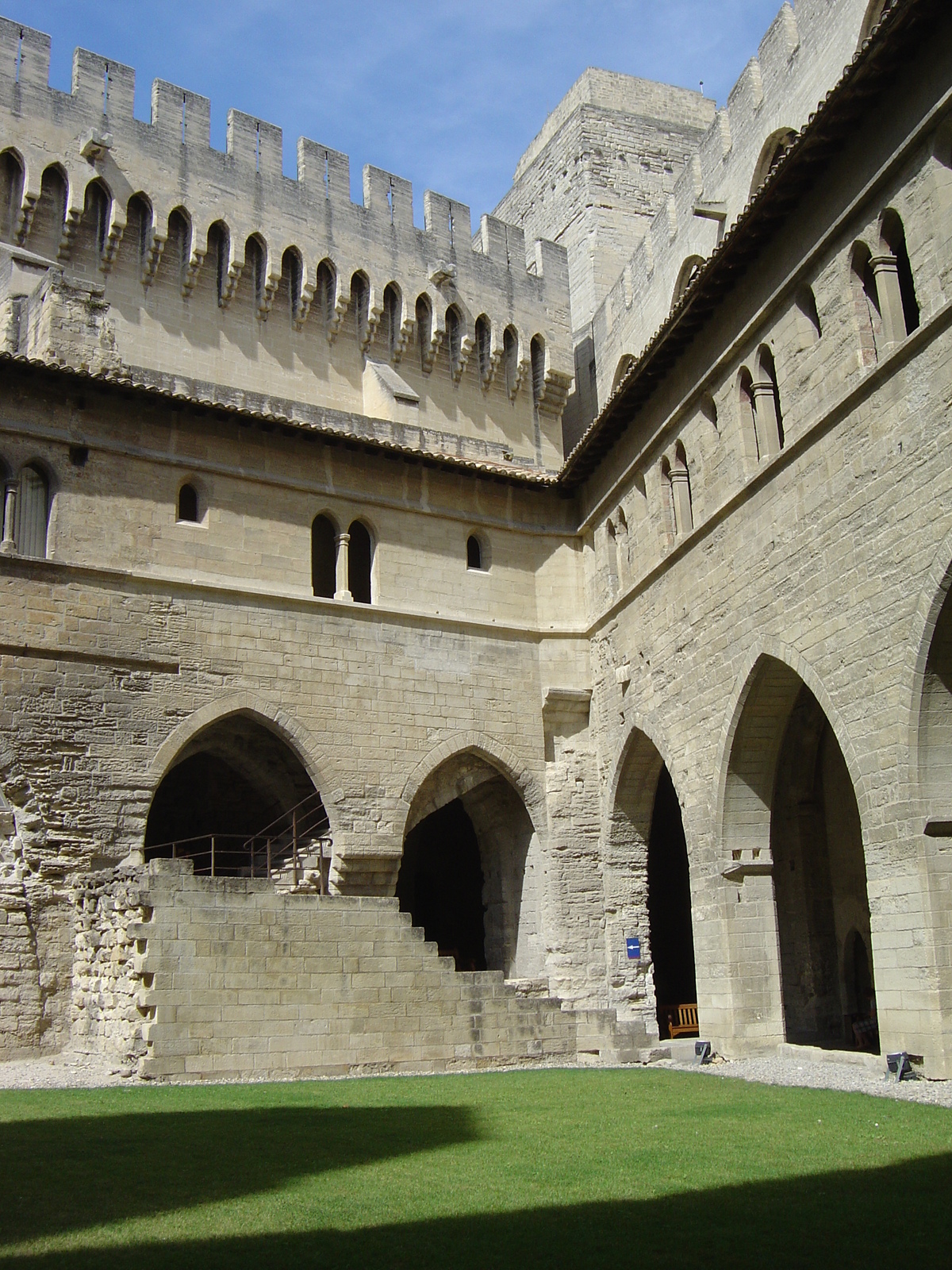 照片 法国(France) 阿维尼翁(Avignon) 2004-08 36