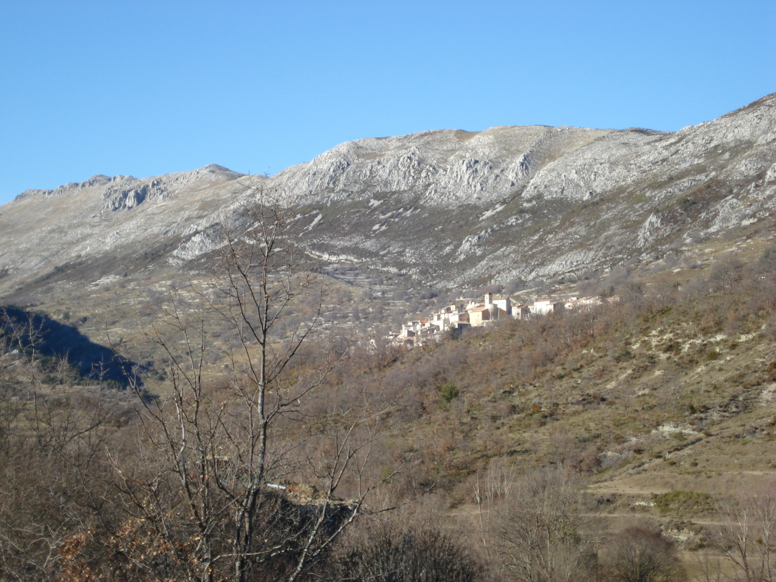 照片 法国(France) 蔚蓝海岸(French Riviera) 旺斯至库尔瑟古勒公路(Vence to Coursegoule road) 2007-01 41