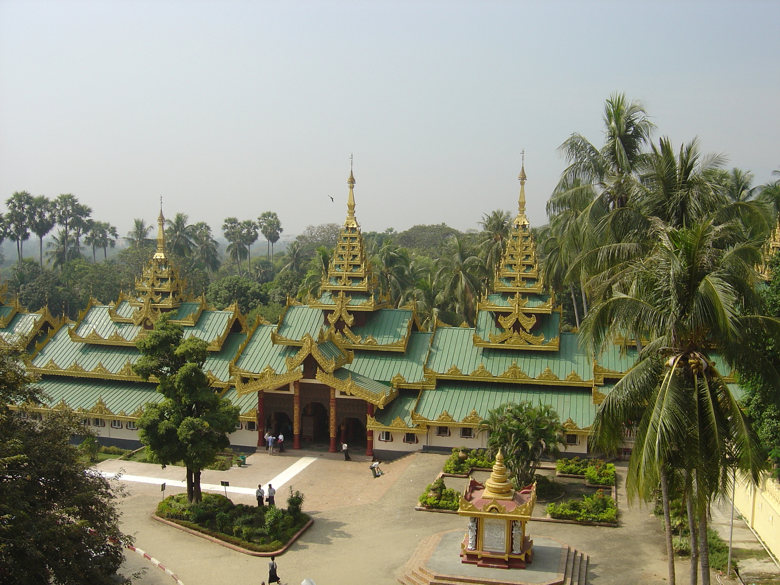 照片 缅甸(Myanmar) 仰光(Yangon) 仰光大金塔(Shwedagon Pagoda) 2005-01 51