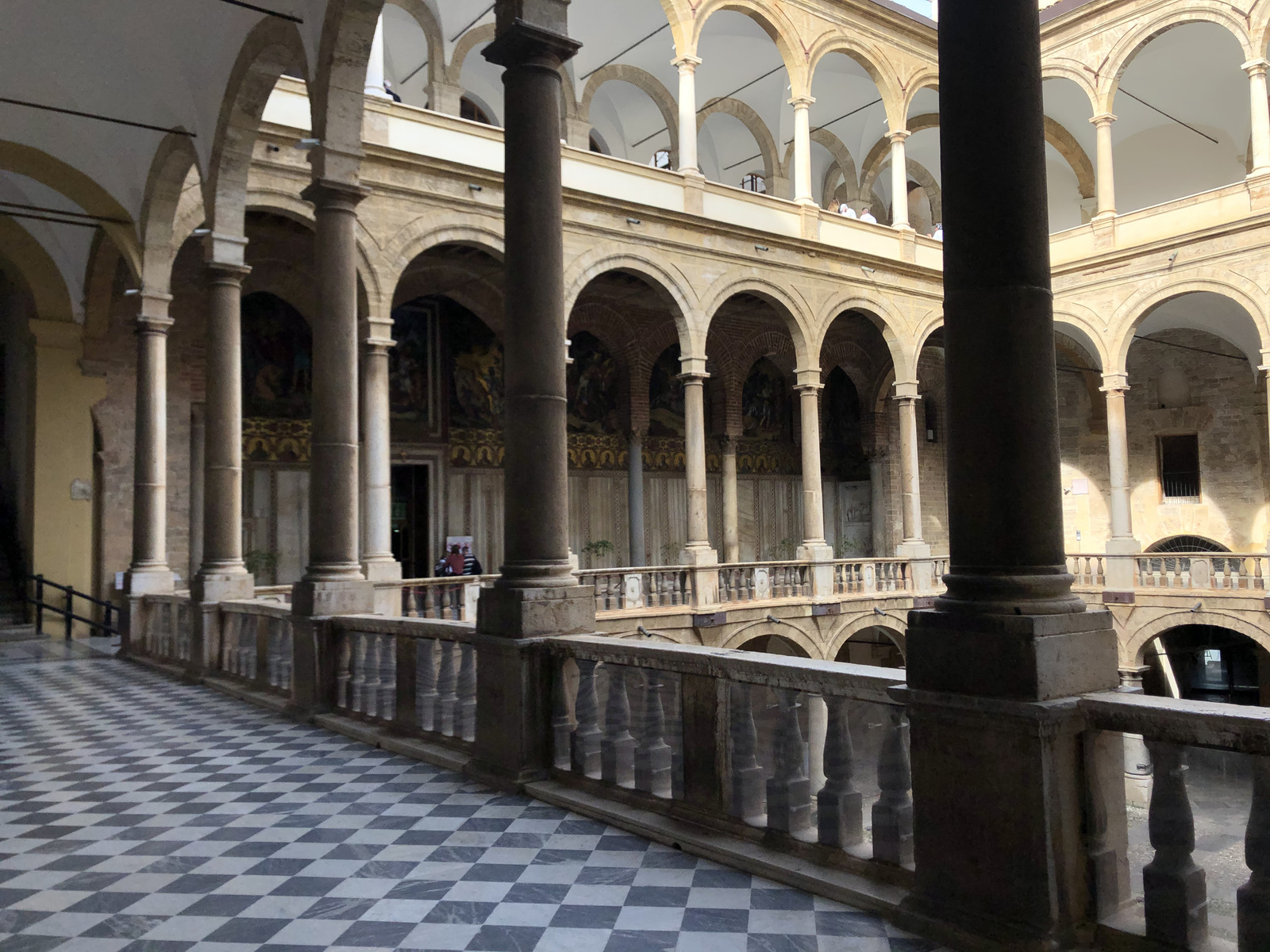 照片 意大利(Italy) 西西里岛(Sicily) 巴勒莫(Palermo) 诺曼王宫(Palazzo dei Normanni) 2020-02 13