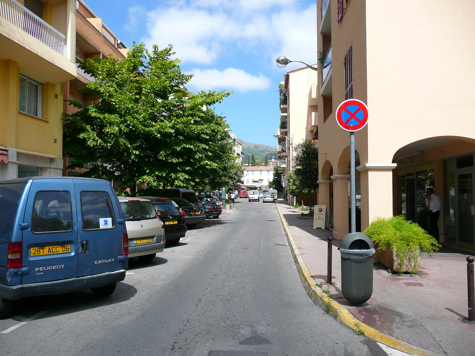 照片 法国(France) 旺斯(Vence) 伊斯纳尔大街(Avenue H. Isnard) 2007-07 8