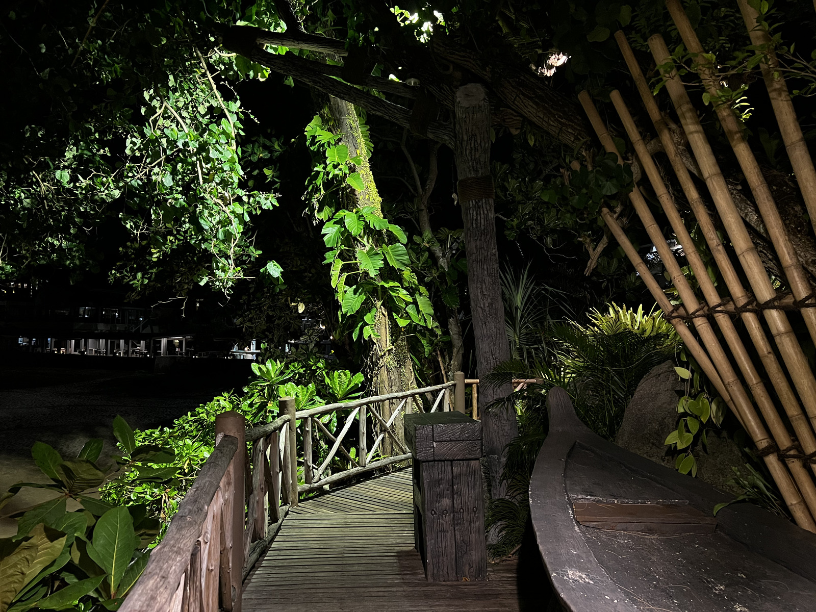 照片 泰国(Thailand) 普吉岛(Phuket) 卡伦海滩(Karon Beach) 岩石上餐厅(On the rock Restaurant) 2021-12 19