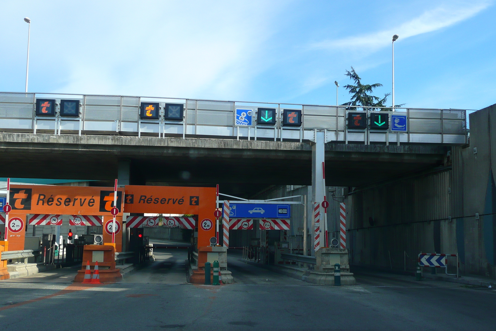 照片 法国(France) 蔚蓝海岸(French Riviera) 滨海卡涅至尼斯公路(Cagnes sur Mer to Nice road) 2007-10 9