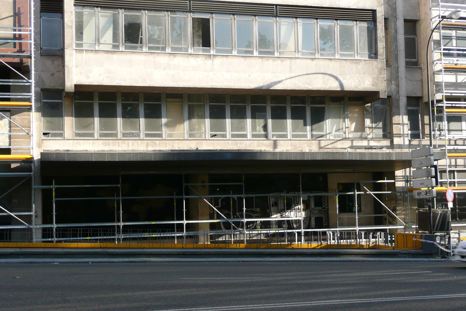 照片 西班牙(Spain) 马德里(Madrid) 西班牙广场(Plaza de Espana) 2007-09 10