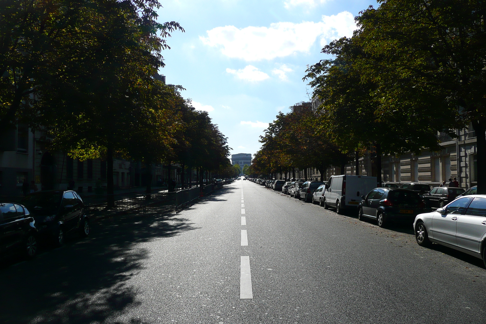 照片 法国(France) 巴黎(Paris) 奥什大街(Avenue Hoche) 2007-09 25