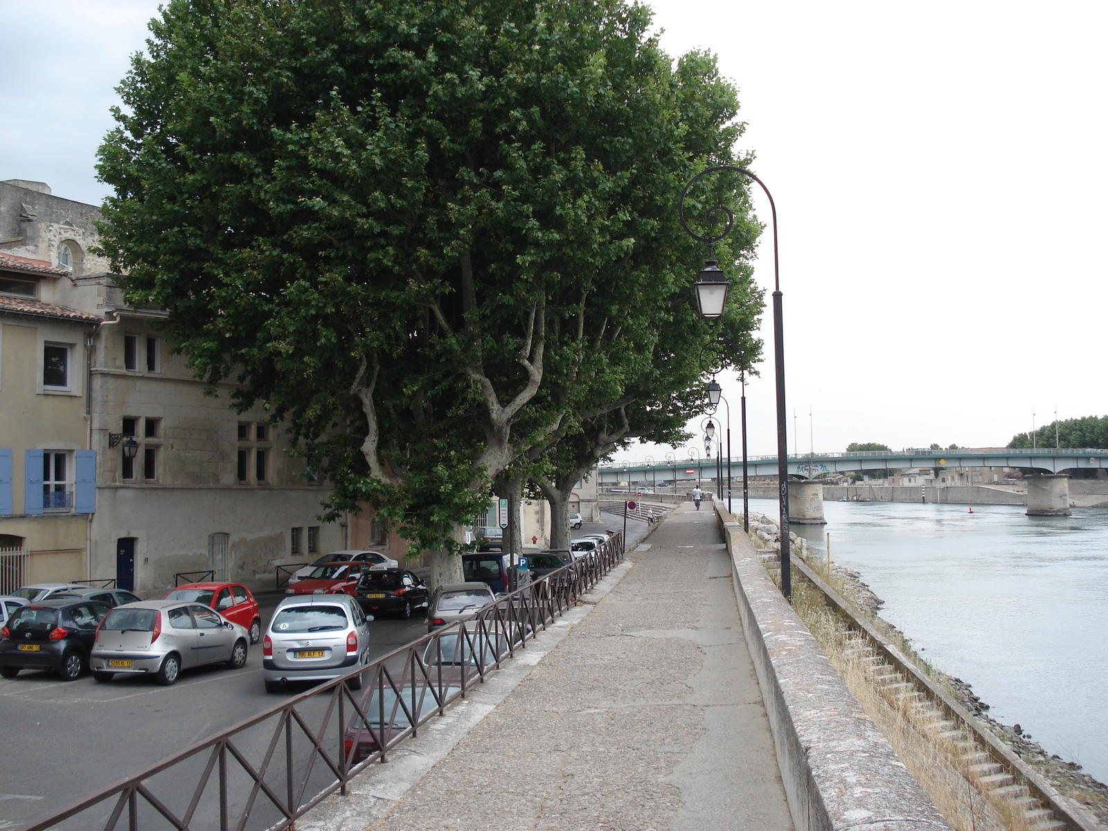 照片 法国(France) 阿尔勒(Arles) 2006-06 15