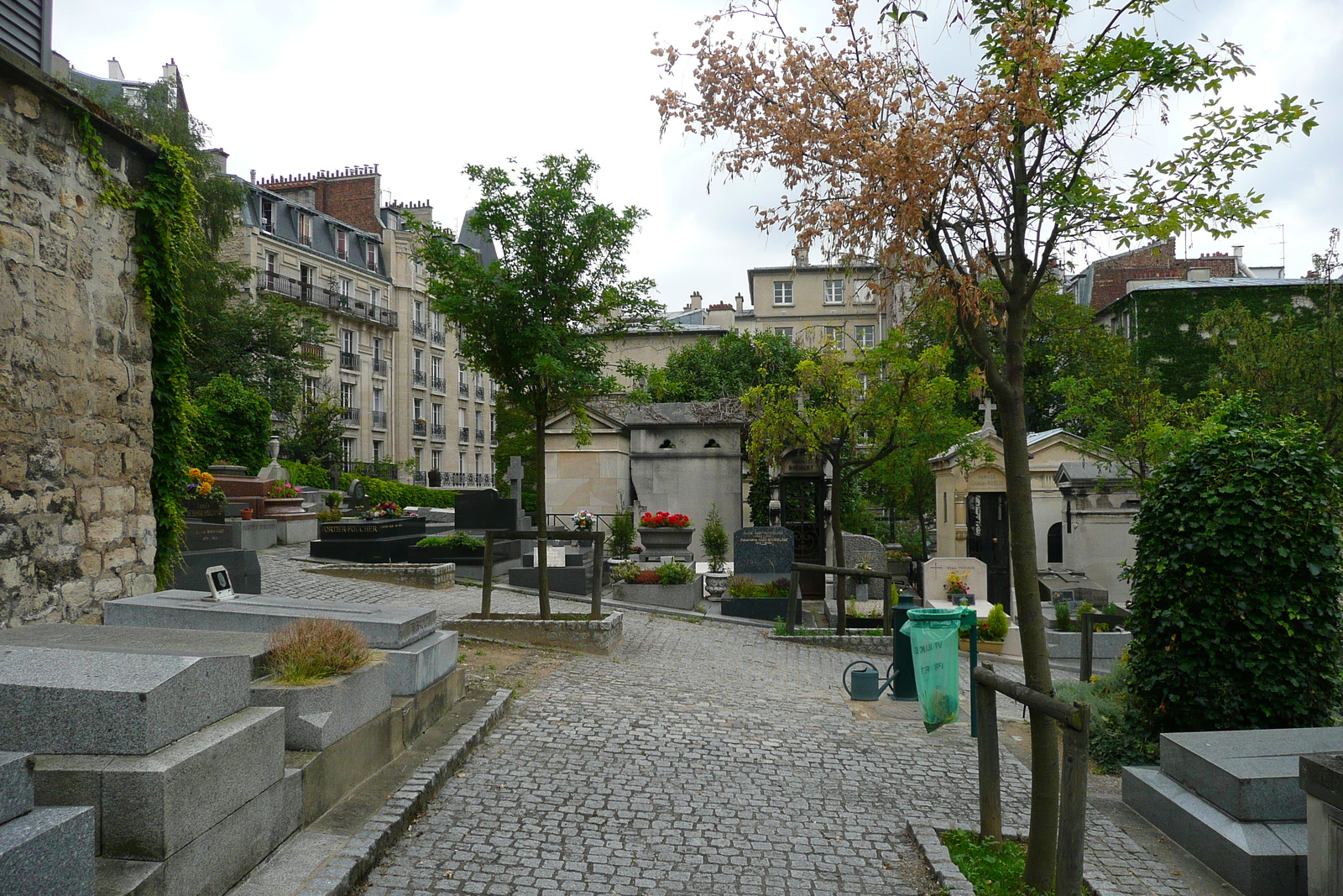 照片 法国(France) 巴黎(Paris) 圣文森特公墓(St. Vincent Cemetery) 2007-06 10