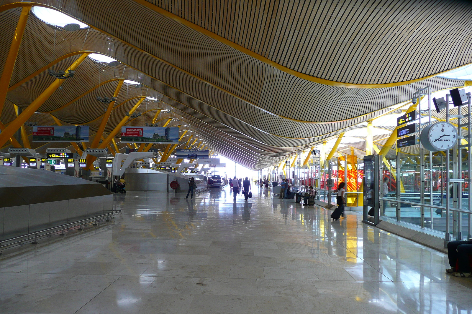 照片 西班牙(Spain) 马德里(Madrid) 巴拉哈斯机场(Barajas Airport) 2007-09 70