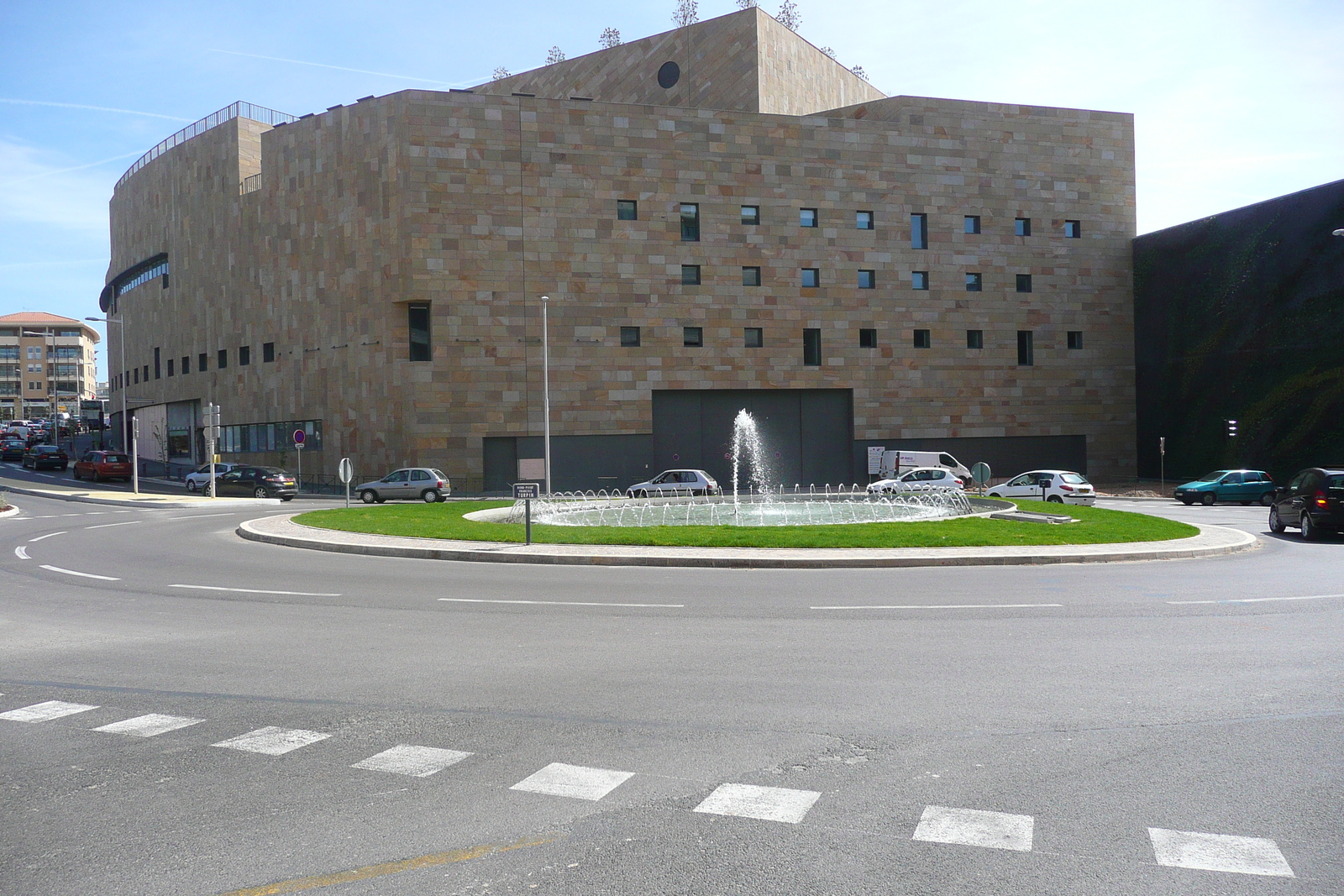 照片 法国(France) 普罗旺斯地区艾克斯(Aix en Provence) 艾克斯西区(Aix West) 2008-04 8