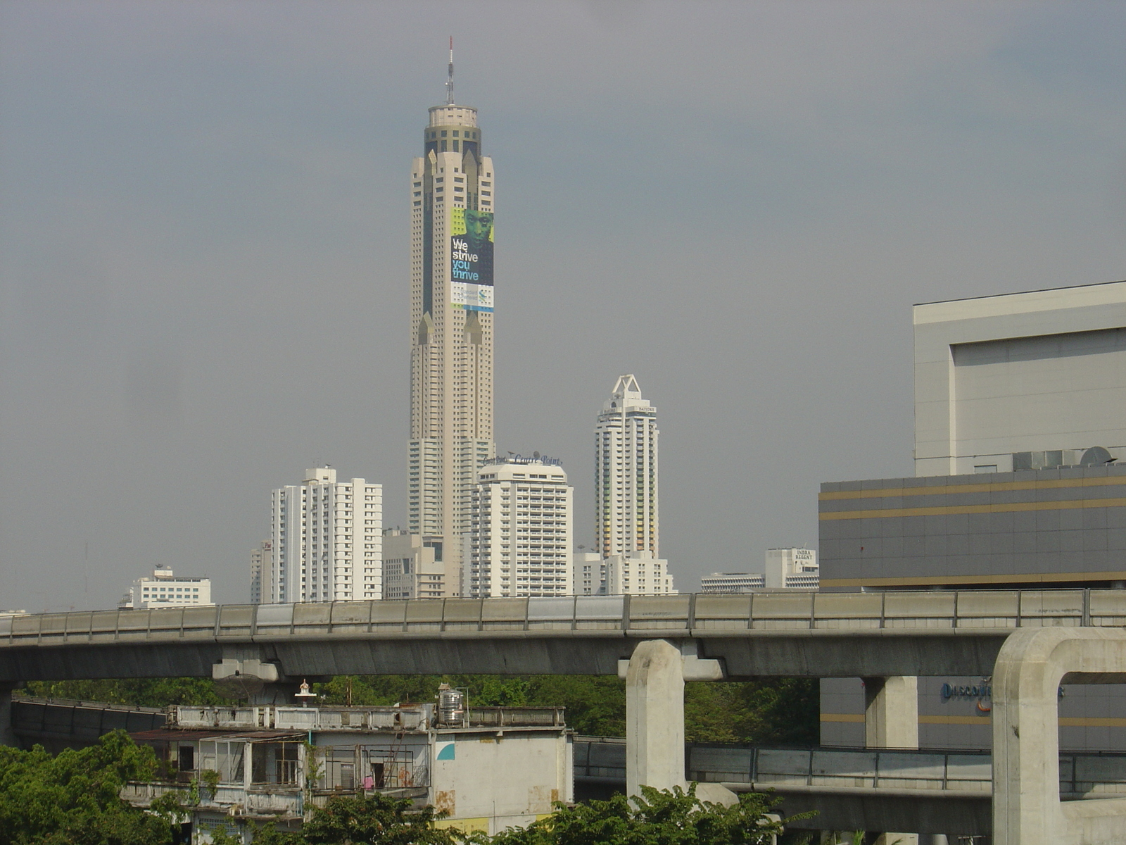 照片 泰国(Thailand) 曼谷(Bangkok) 轻轨(Sky Train) 2004-12 49