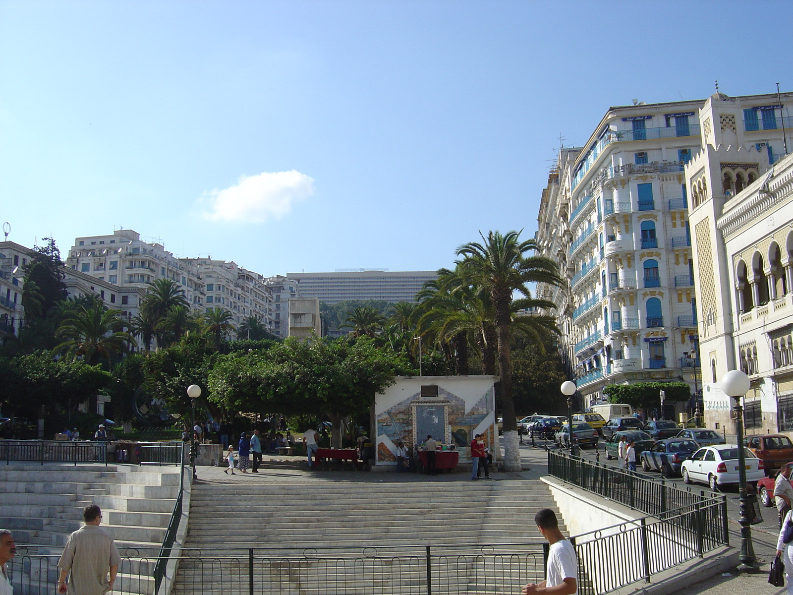 照片 阿尔及利亚(Algeria) 阿尔及尔(Algiers) 2004-09 55