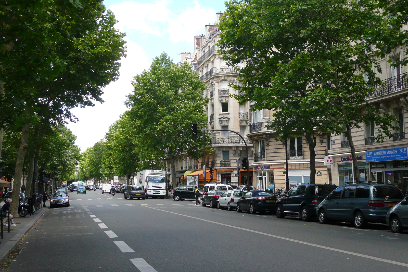 照片 法国(France) 巴黎(Paris) 尼尔大街(Avenue Niel) 2007-06 30
