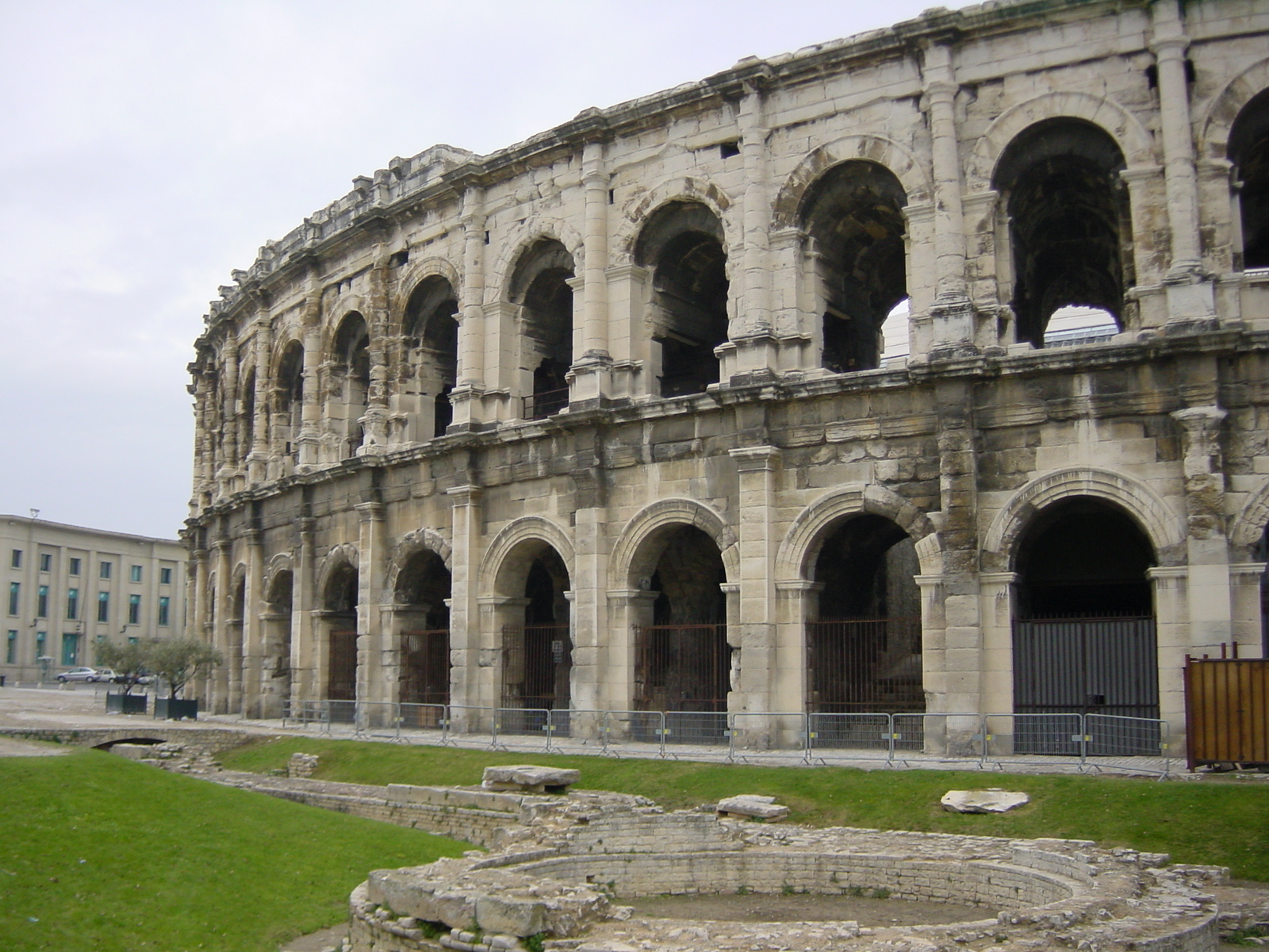 照片 法国(France) 尼姆(Nimes) 2001-11 11