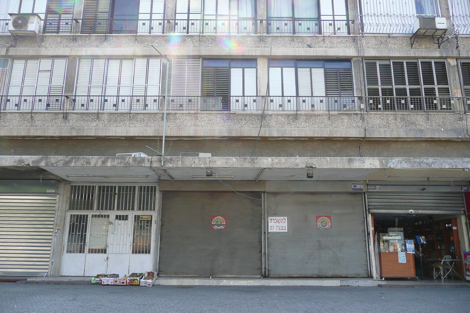 照片 以色列(Israel) 特拉维夫(Tel Aviv) 耶路撒冷街(Yerushalyim Street) 2007-06 26