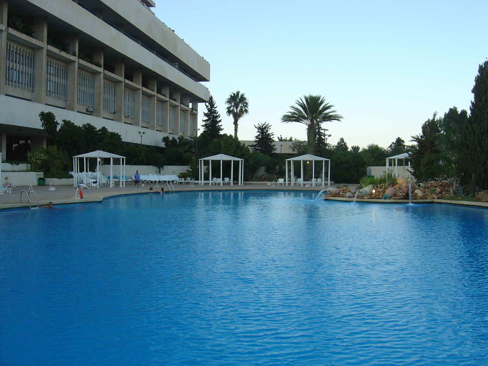 照片 阿尔及利亚(Algeria) 阿尔及尔(Algiers) 奥拉西酒店(El Aurassi Hotel) 2004-09 9