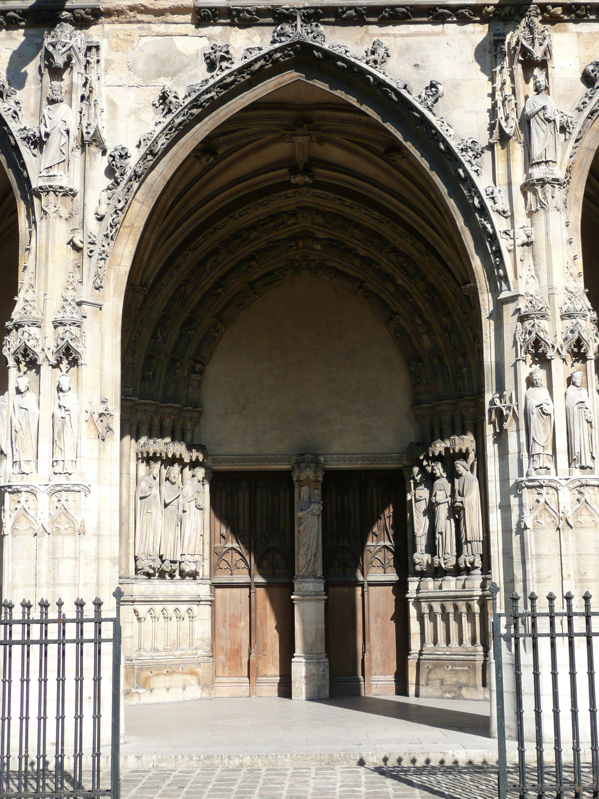 照片 法国(France) 巴黎(Paris) 卢浮宫广场(Place du Louvre) 2007-08 3