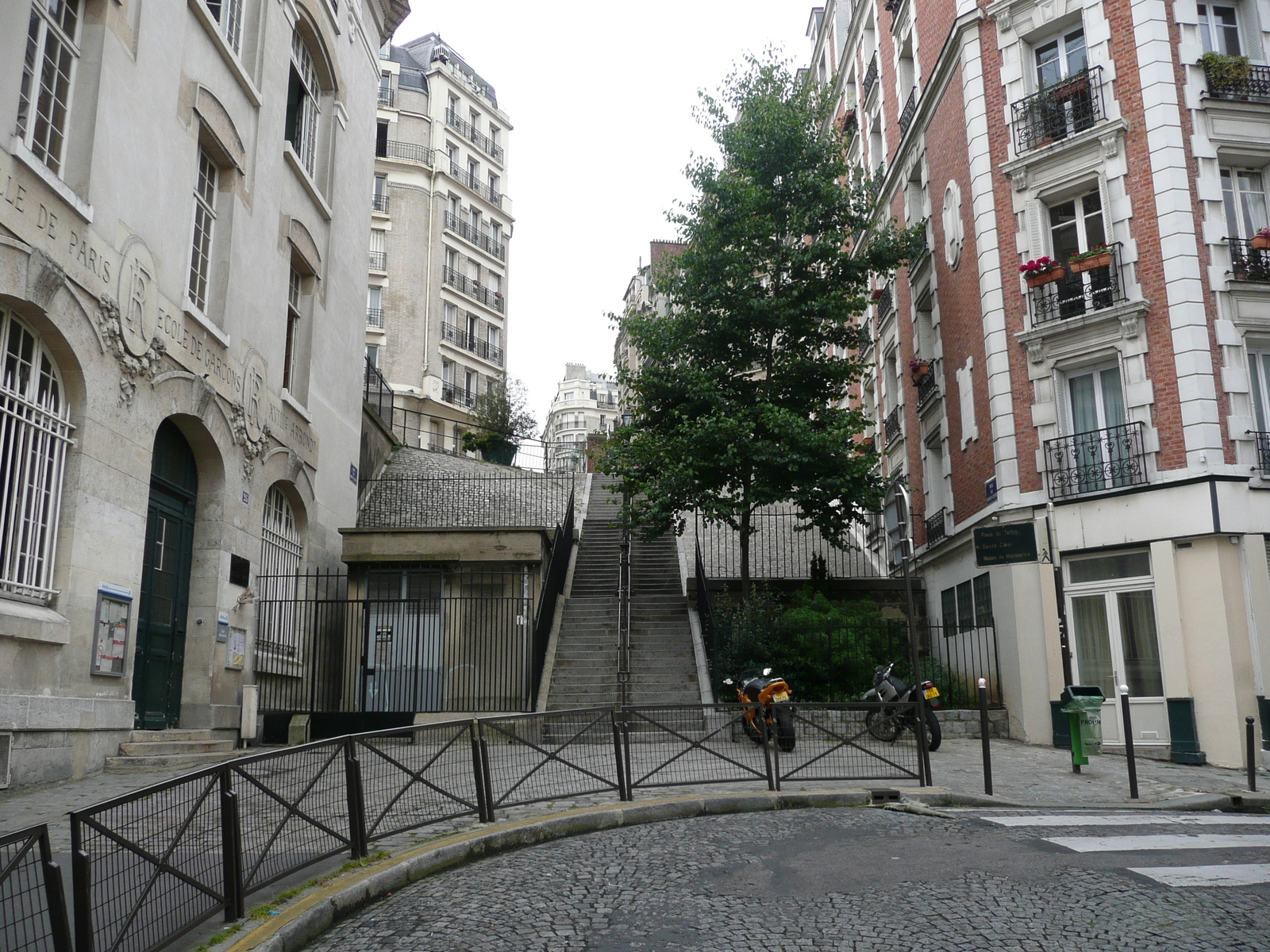 照片 法国(France) 巴黎(Paris) 蒙马特(Montmartre) 2007-06 131