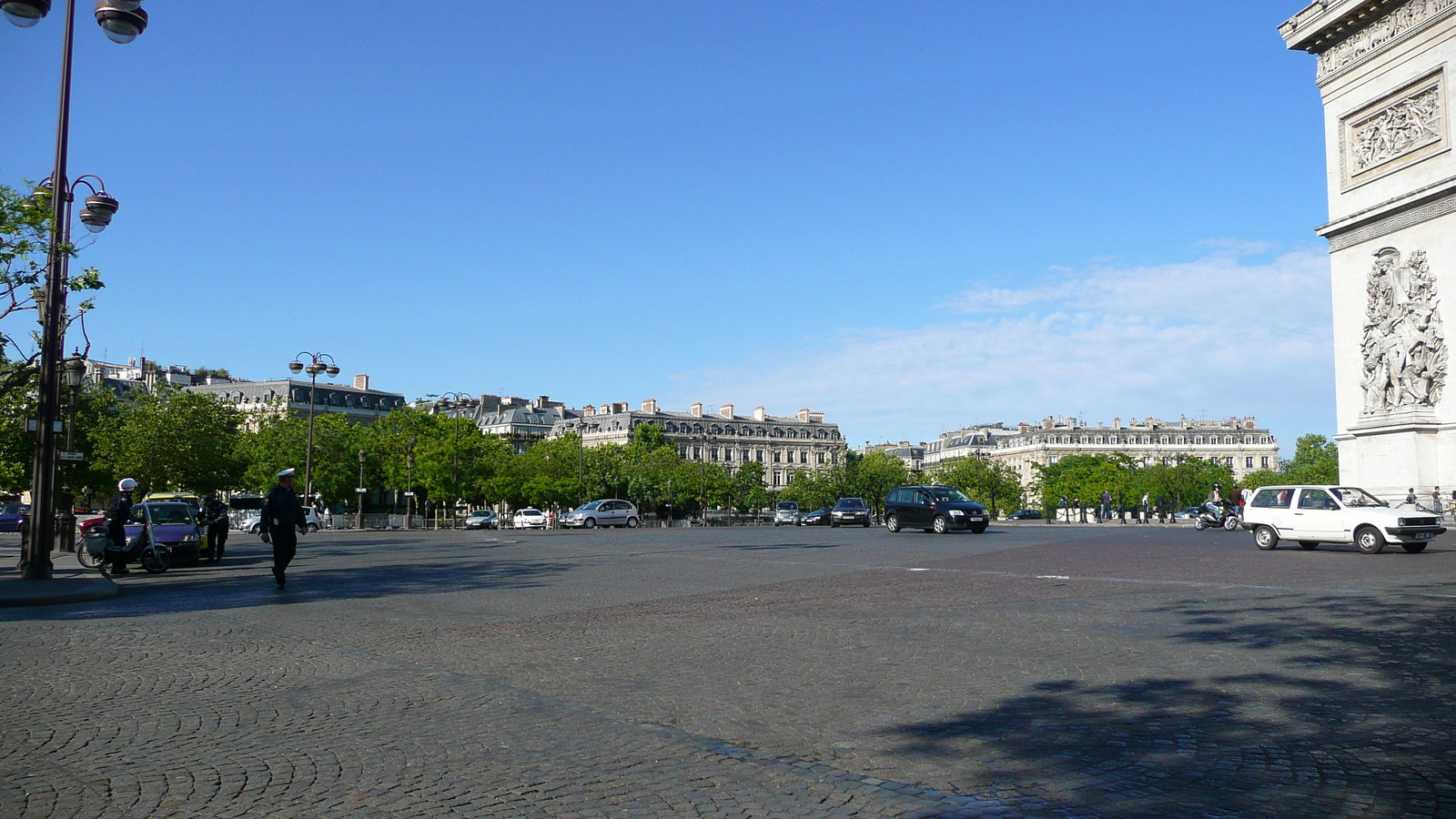 照片 法国(France) 巴黎(Paris) 星形广场和凯旋门(Etoile and Arc de Triomphe) 2007-05 6